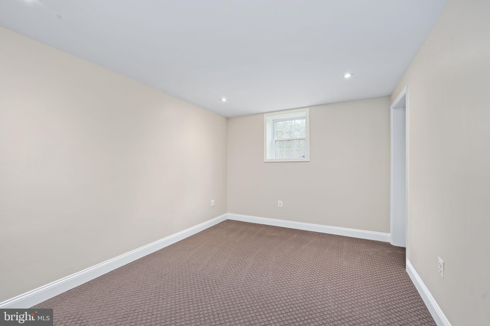 WANDERING RUN - Residential