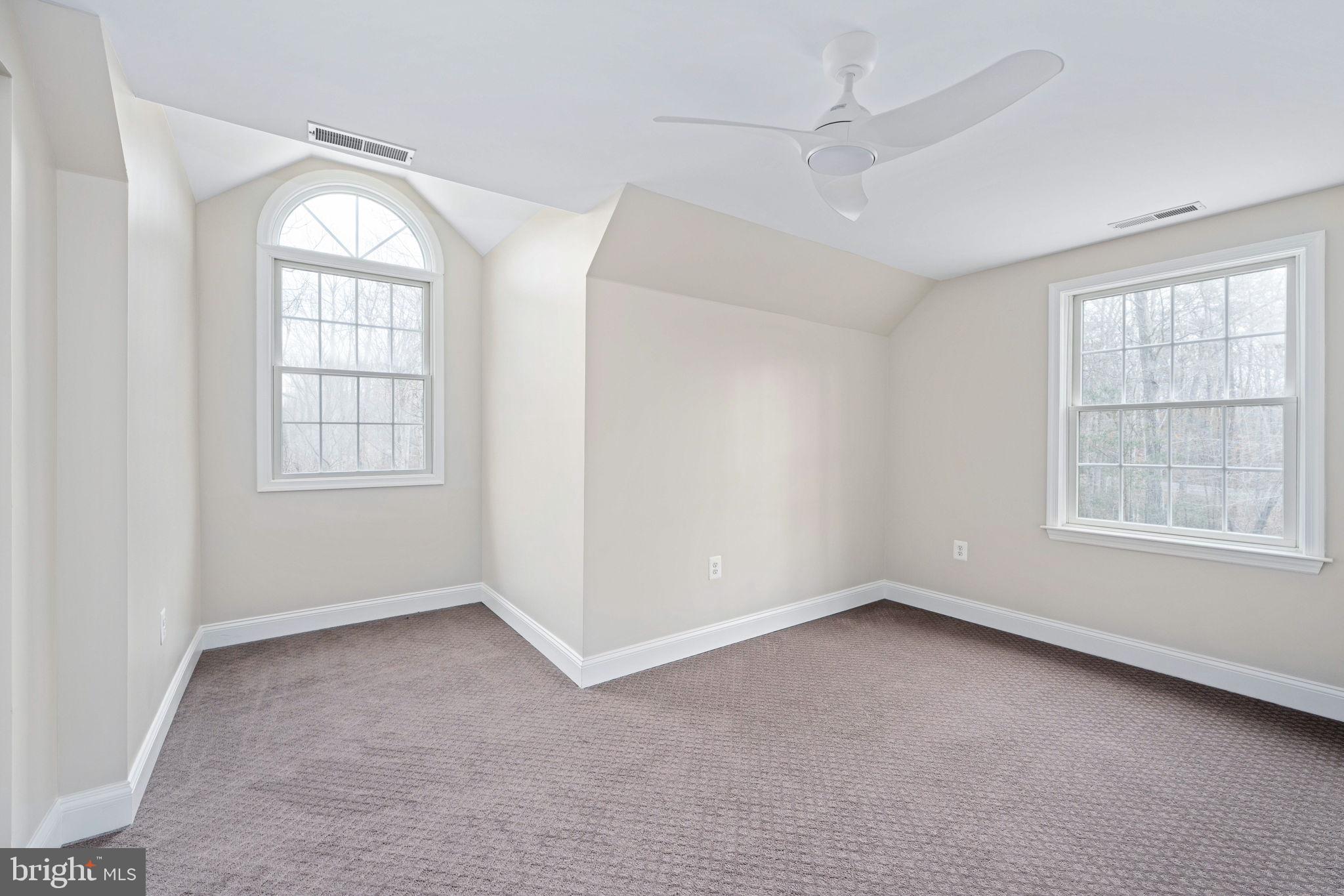 WANDERING RUN - Residential