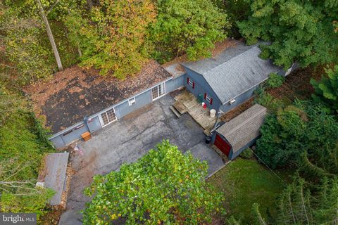 1265 SEGLOCK ROAD LITITZ PA 17543