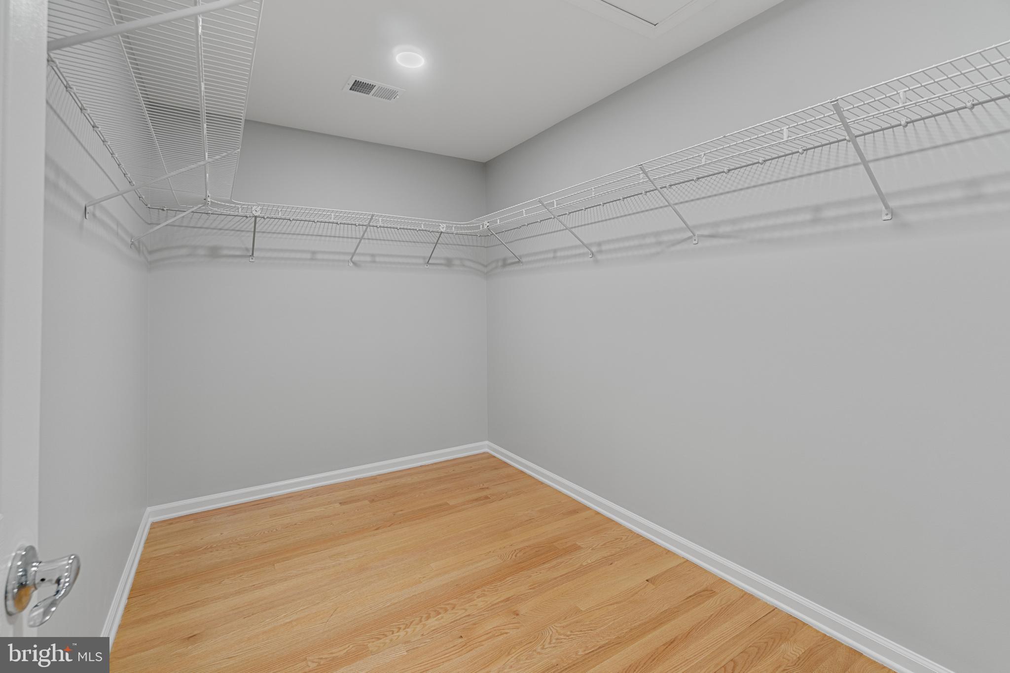 THOMPSON FARMS - Residential Lease