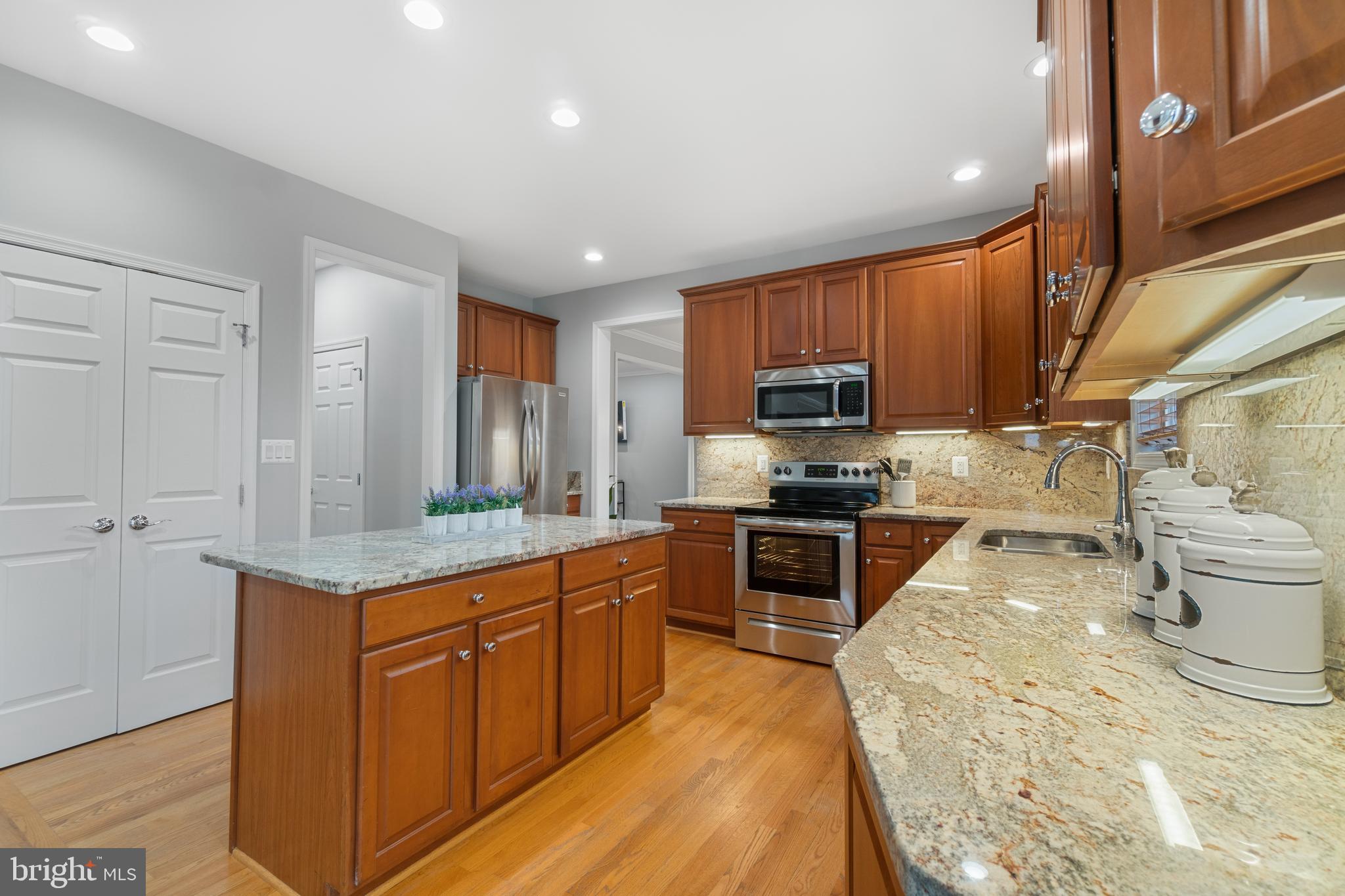 THOMPSON FARMS - Residential Lease