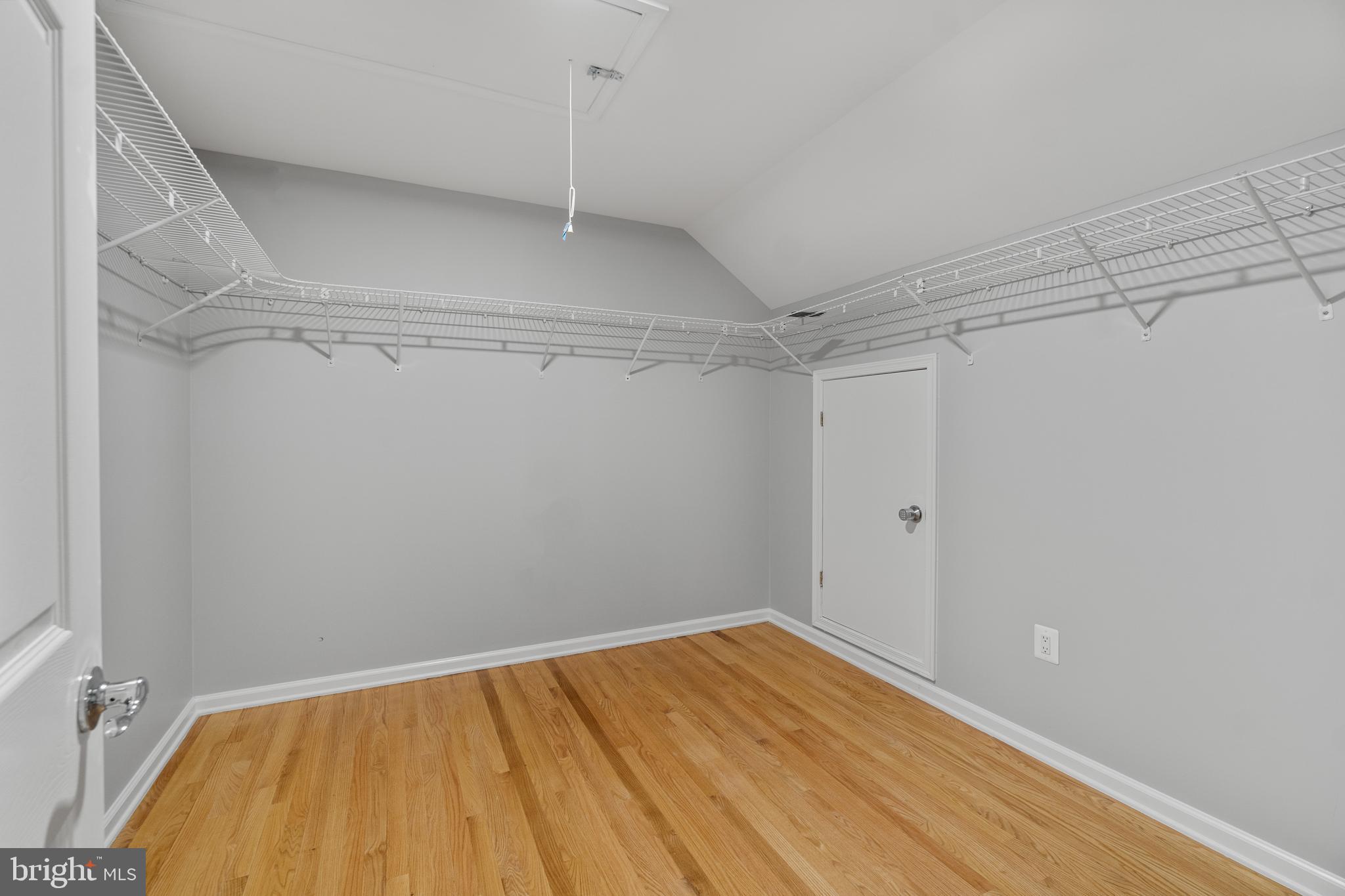 THOMPSON FARMS - Residential Lease