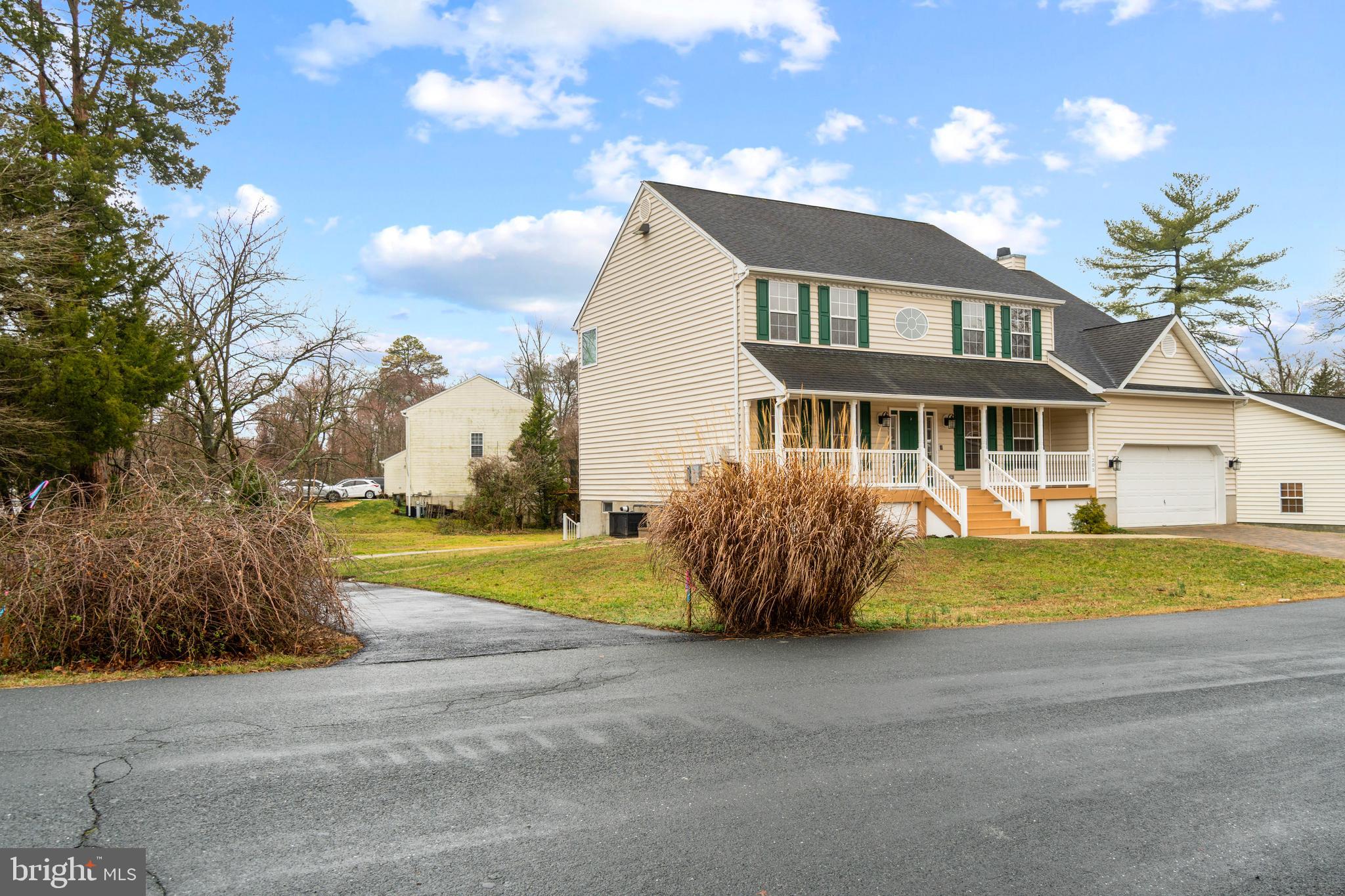 THOMPSON FARMS - Residential Lease