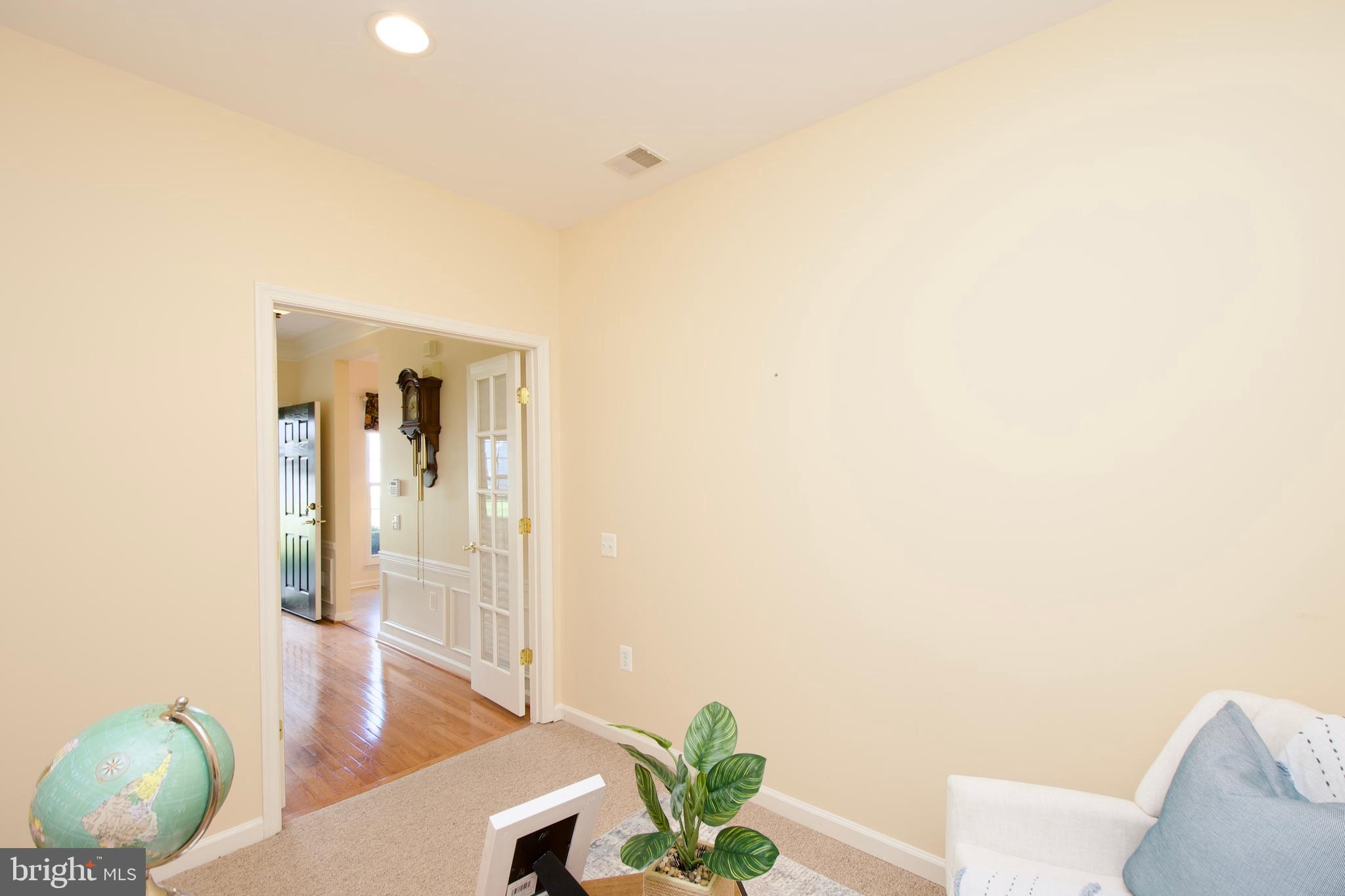 RIVER RIDGE - Residential