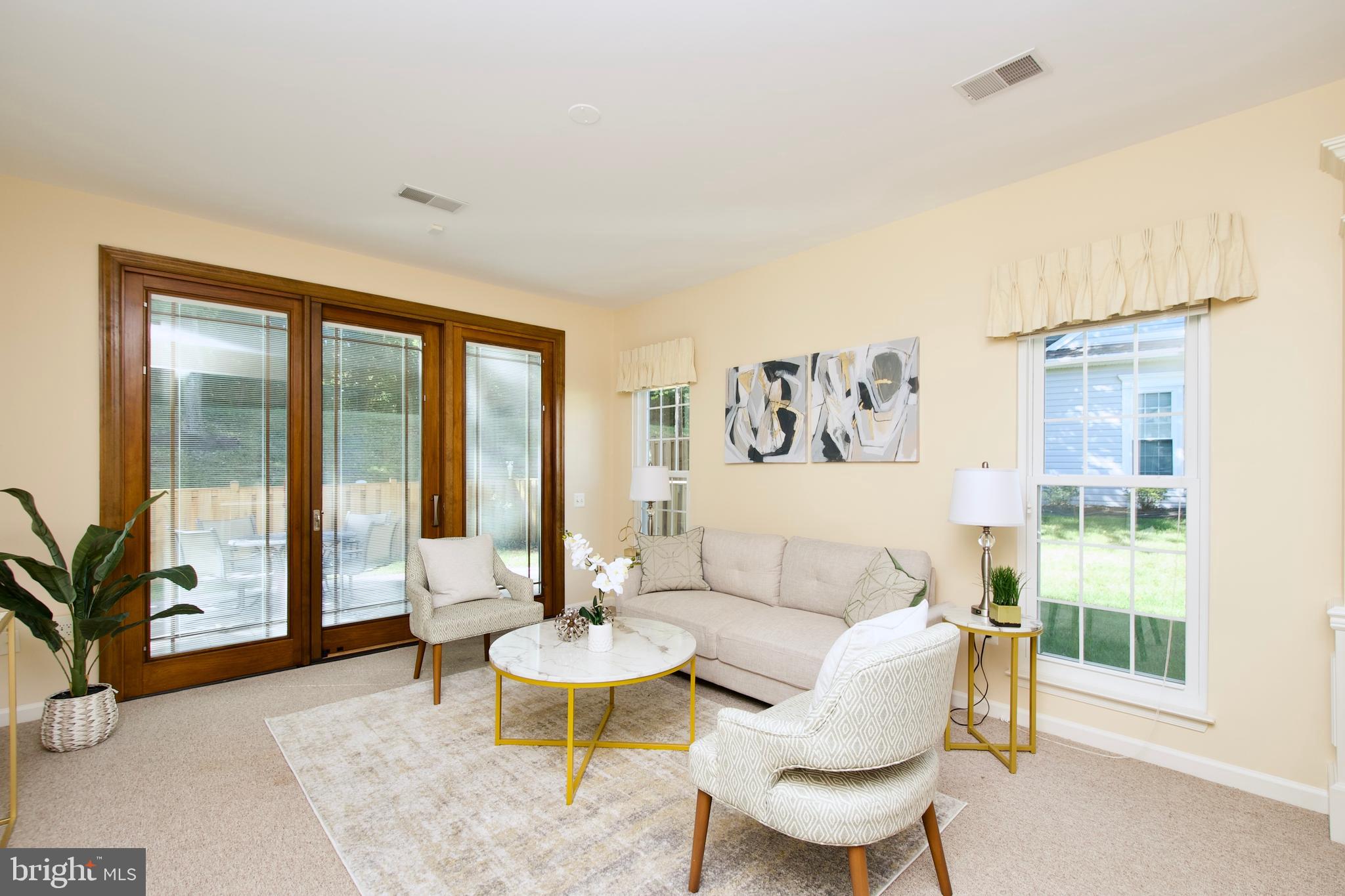 RIVER RIDGE - Residential