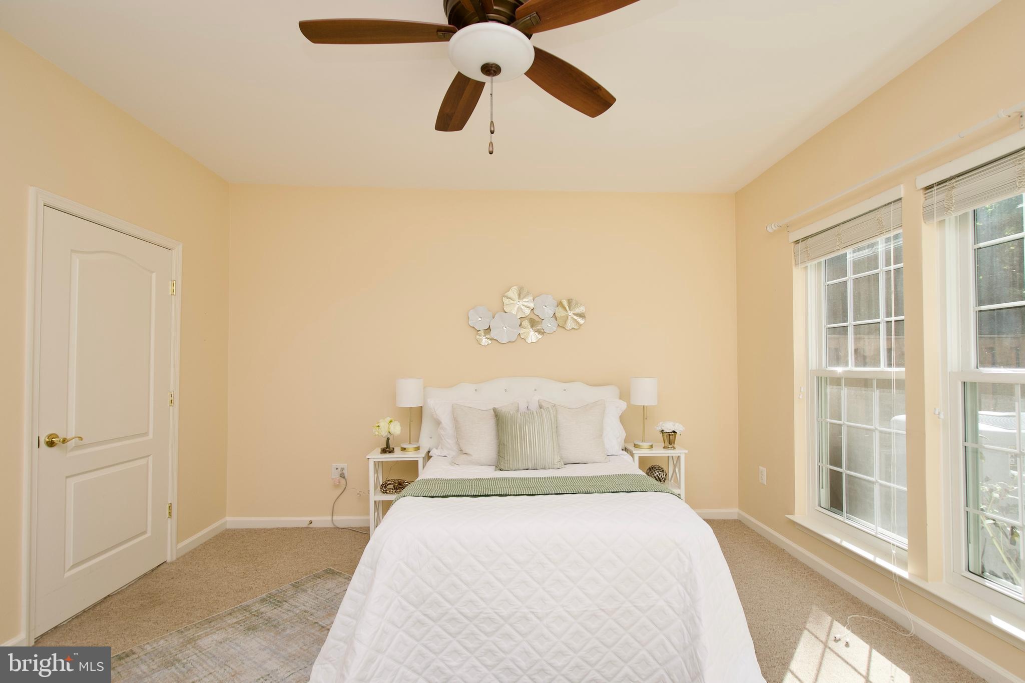 RIVER RIDGE - Residential