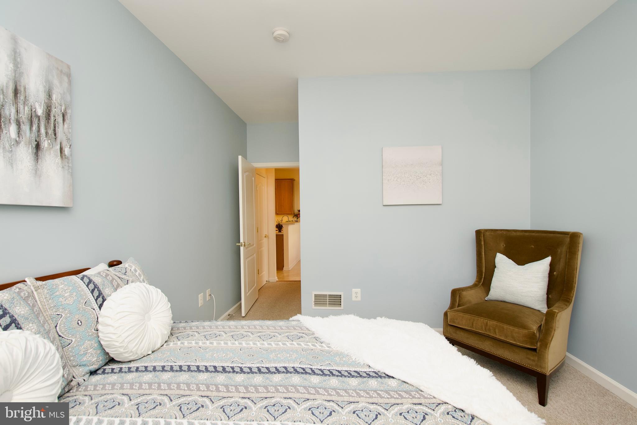 RIVER RIDGE - Residential