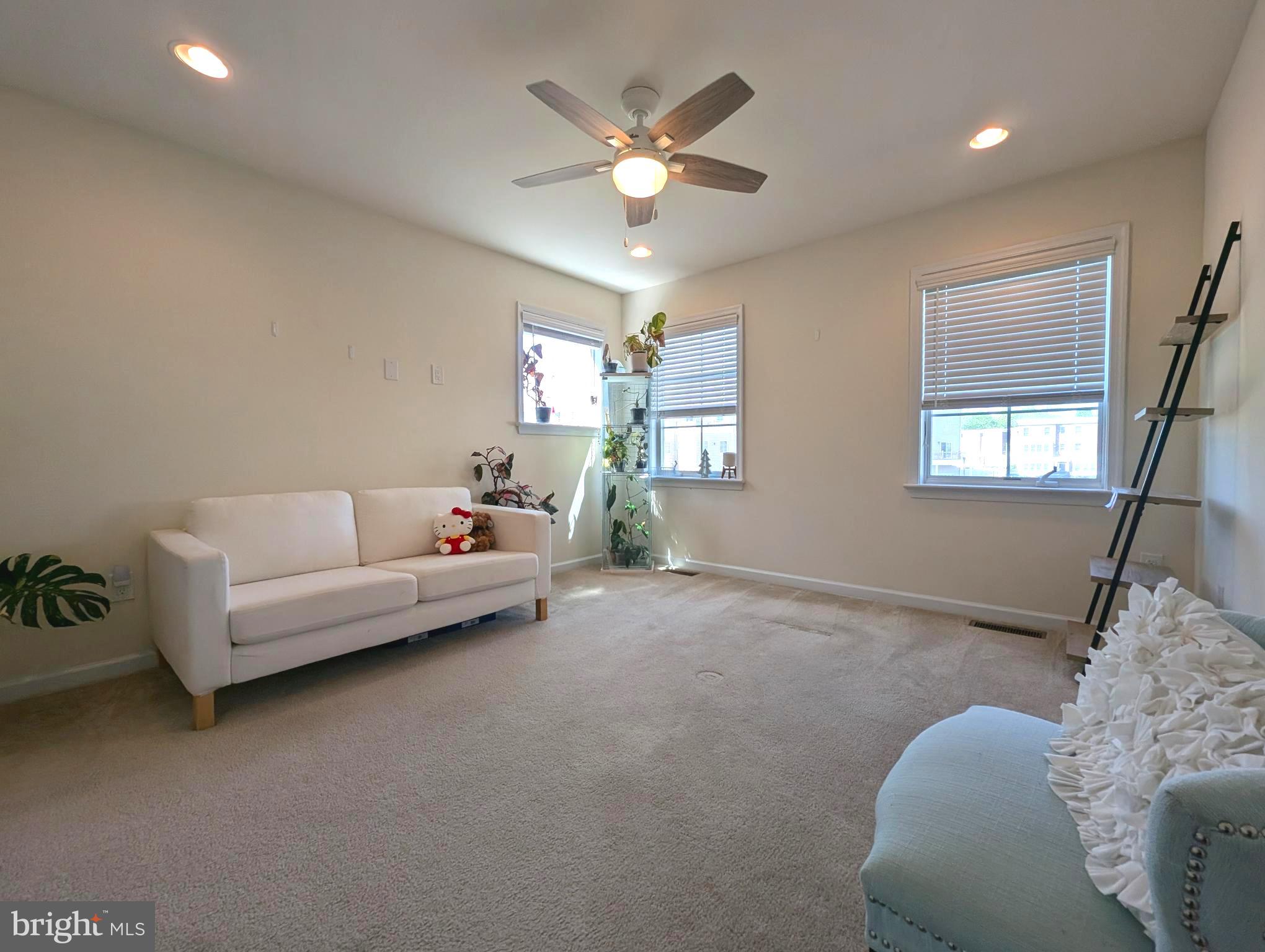 SIENA PLACE - Residential