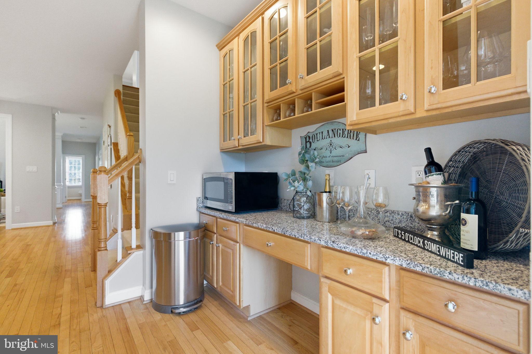 FOREST MANOR - Residential