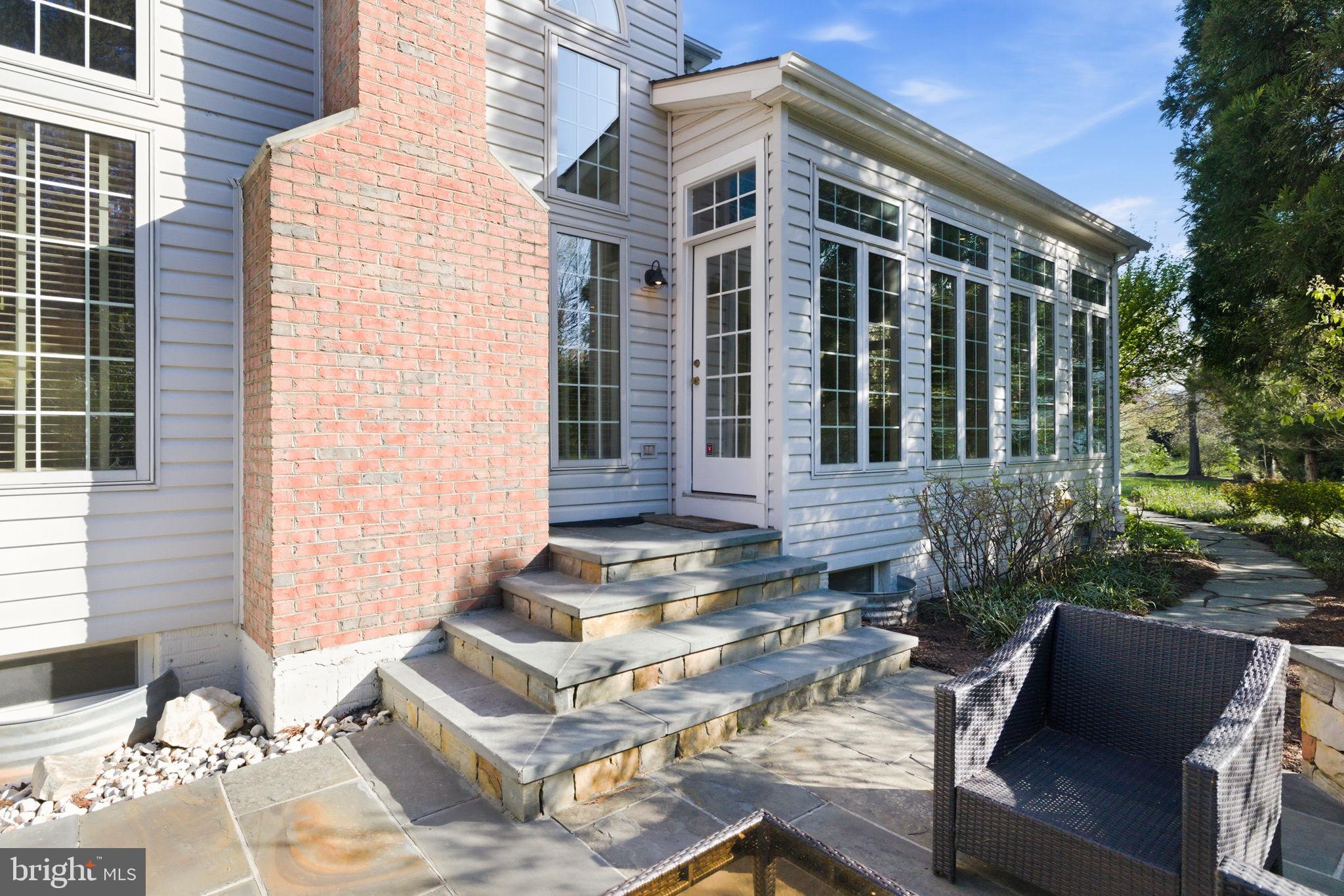 FOREST MANOR - Residential