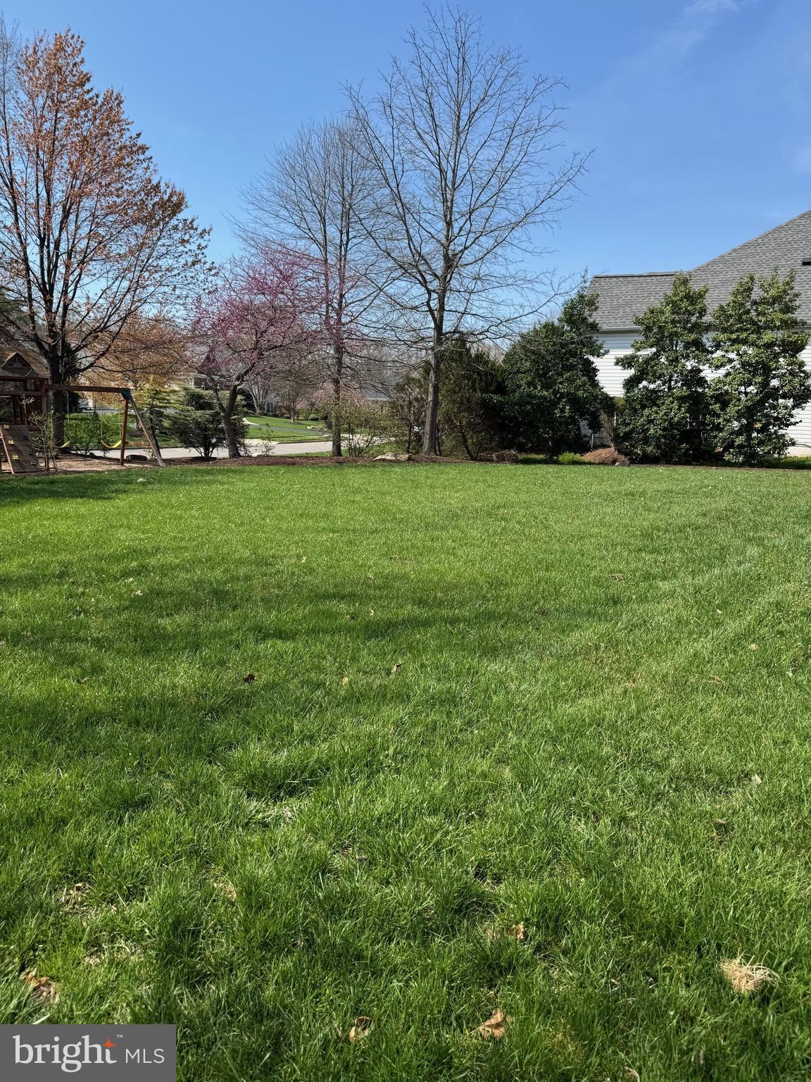 FOREST MANOR - Residential