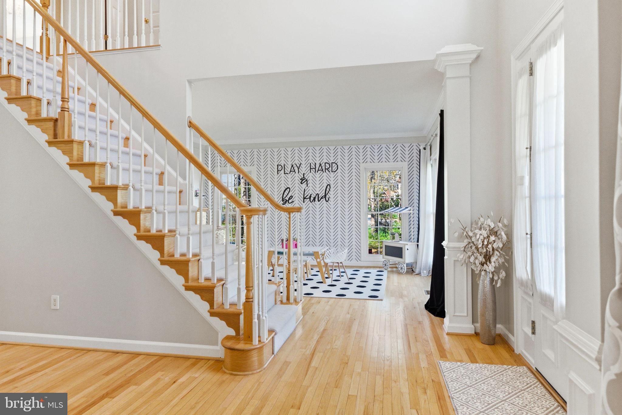 FOREST MANOR - Residential