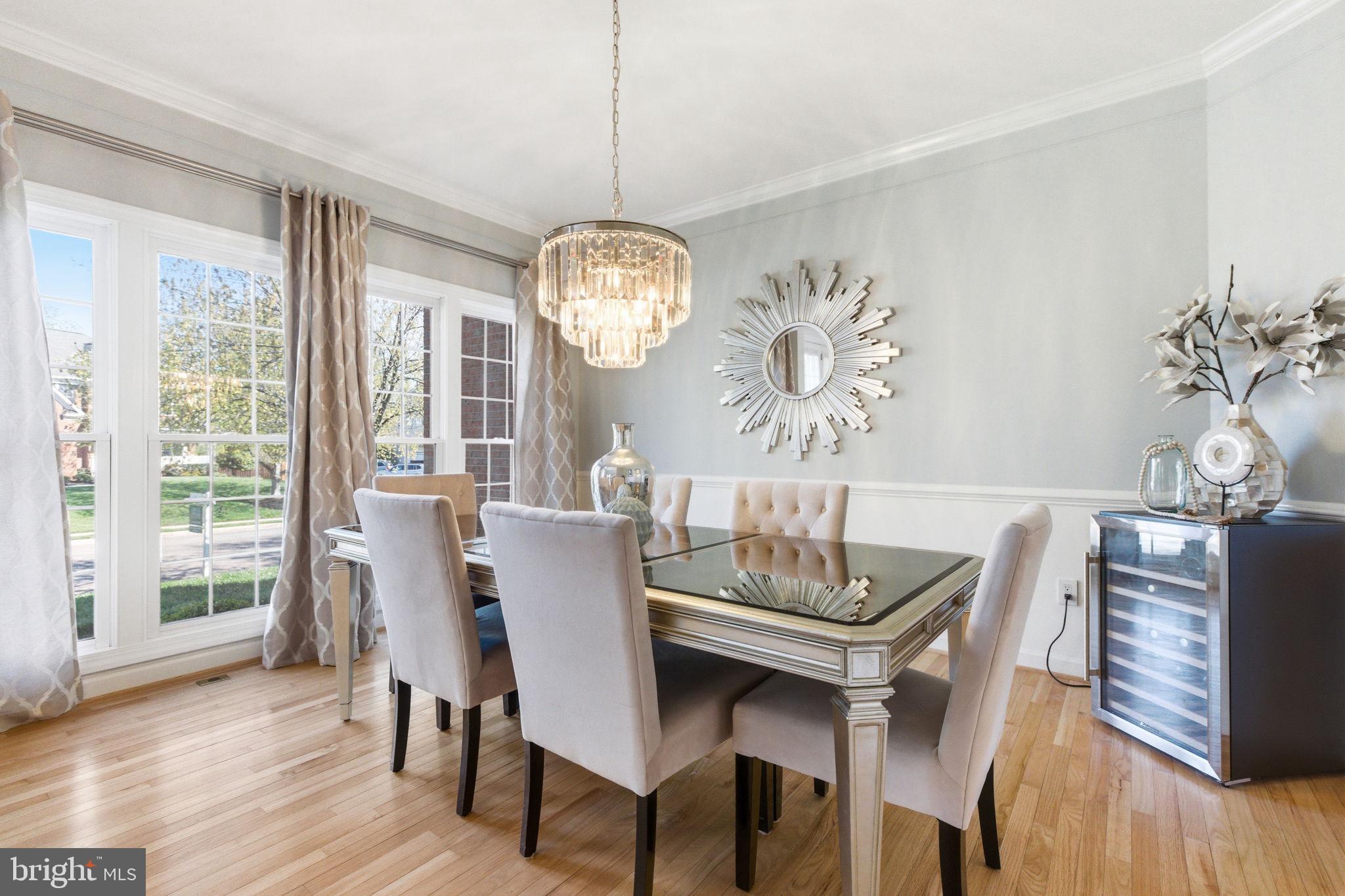 FOREST MANOR - Residential