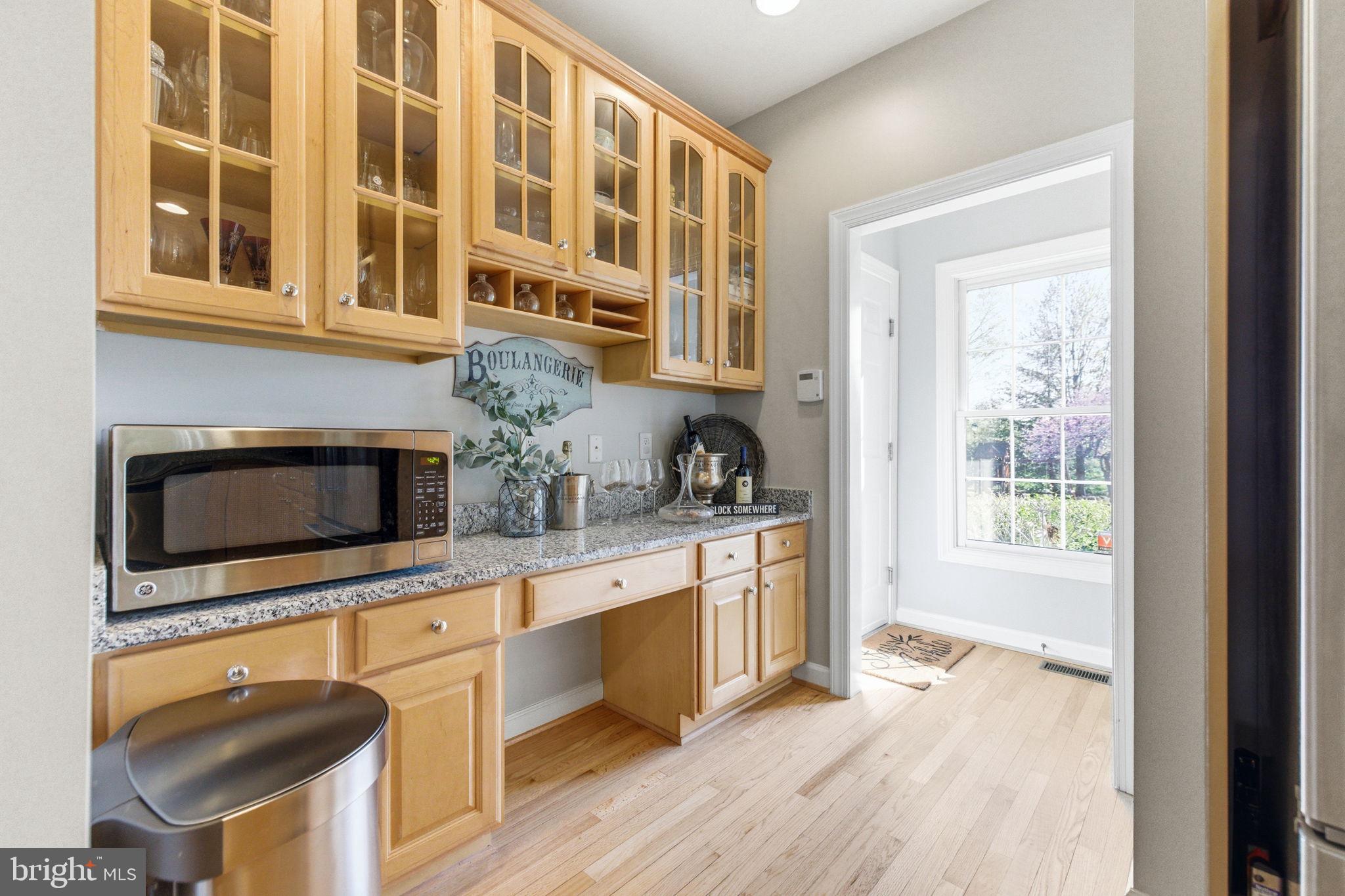 FOREST MANOR - Residential