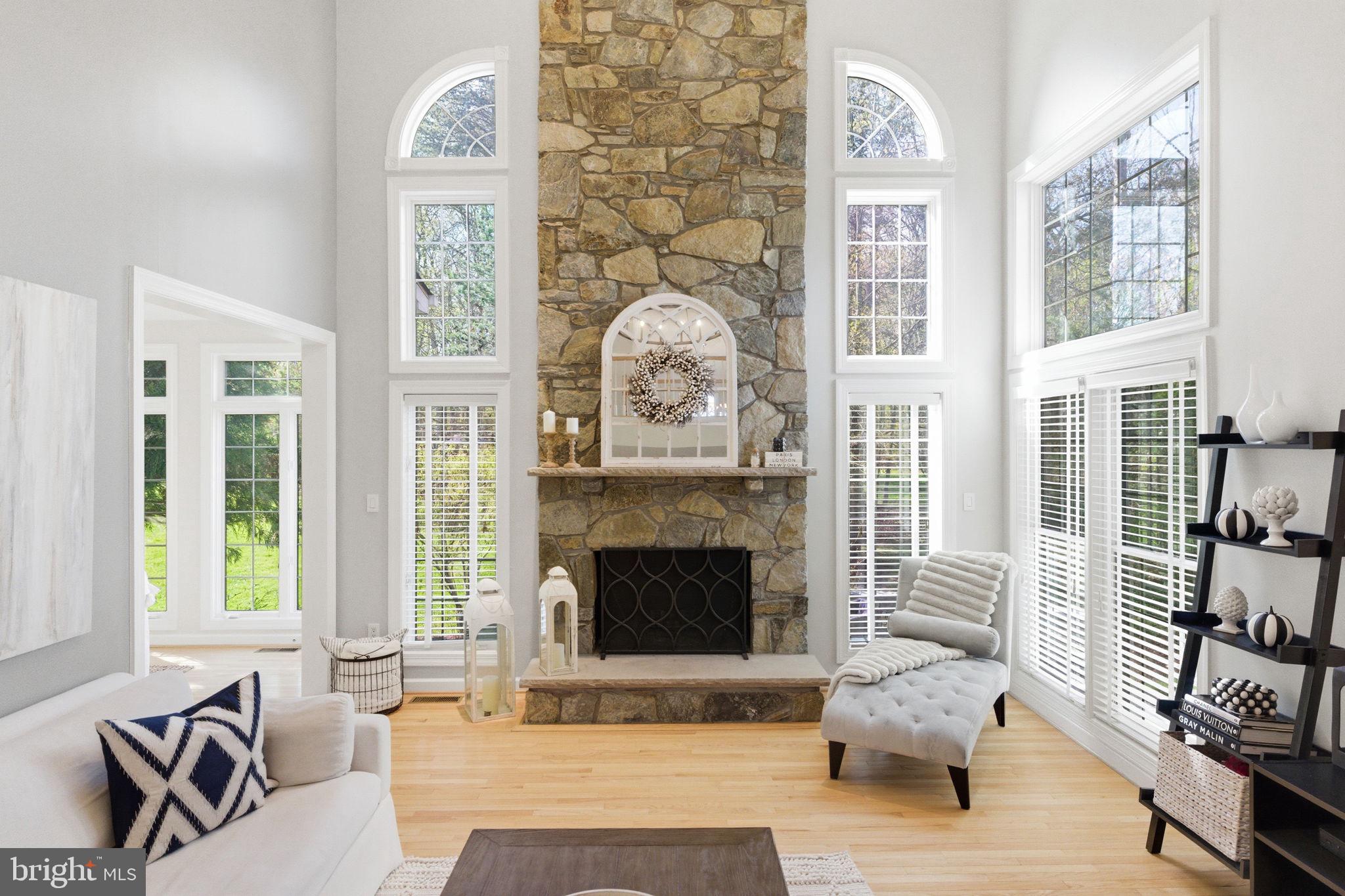 FOREST MANOR - Residential