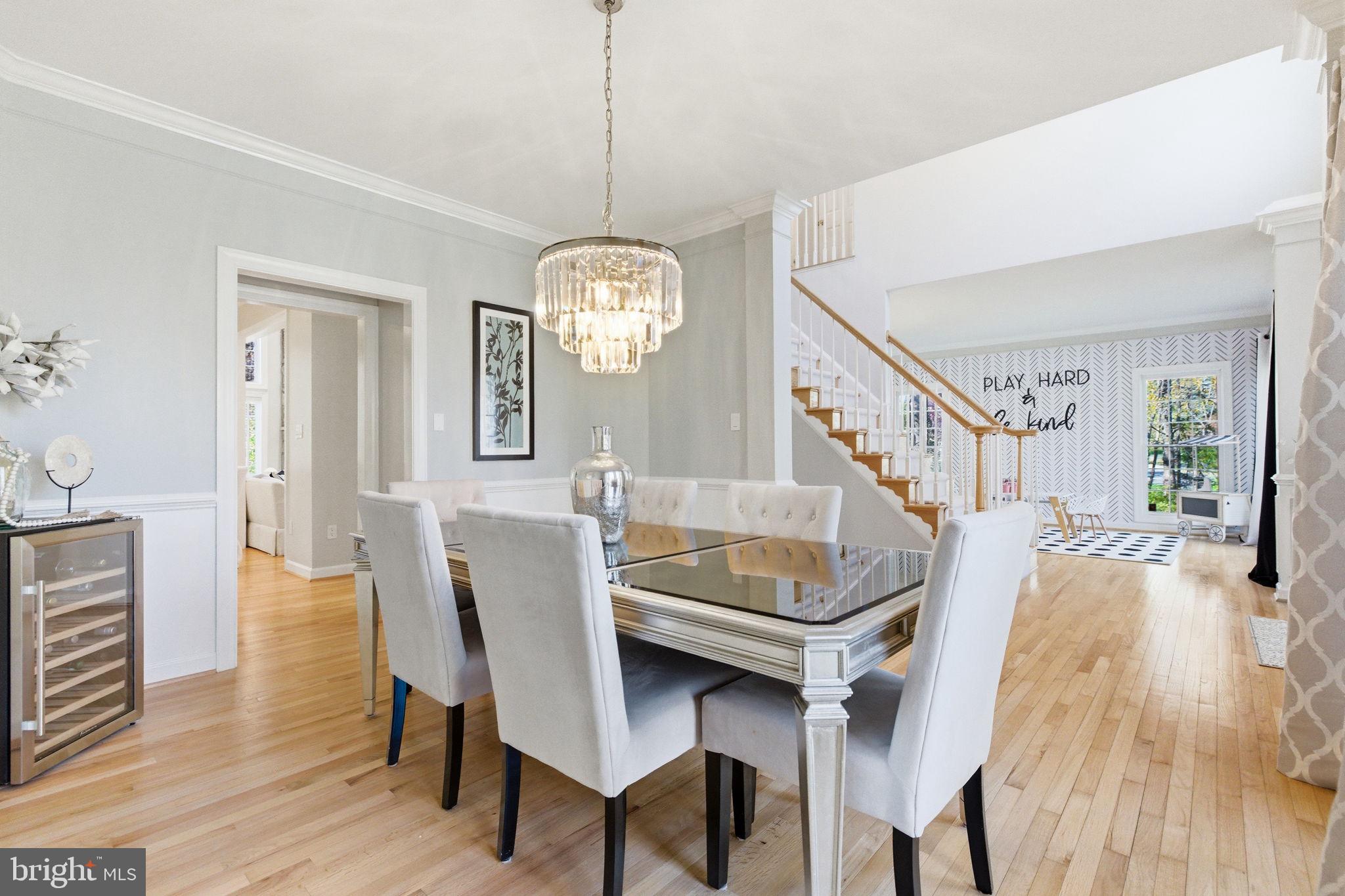 FOREST MANOR - Residential