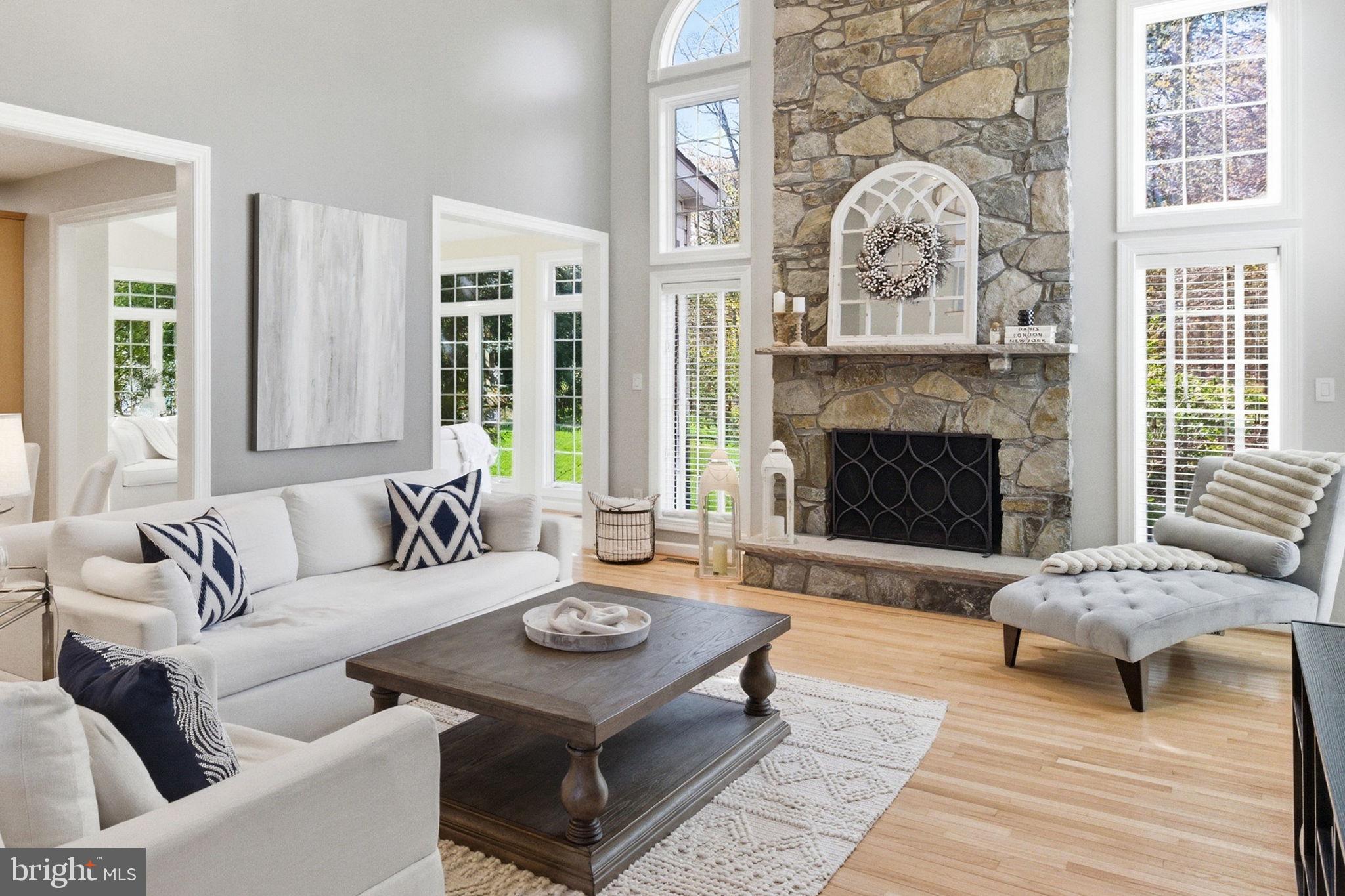 FOREST MANOR - Residential