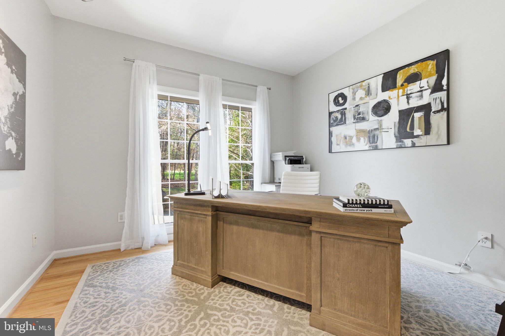 FOREST MANOR - Residential