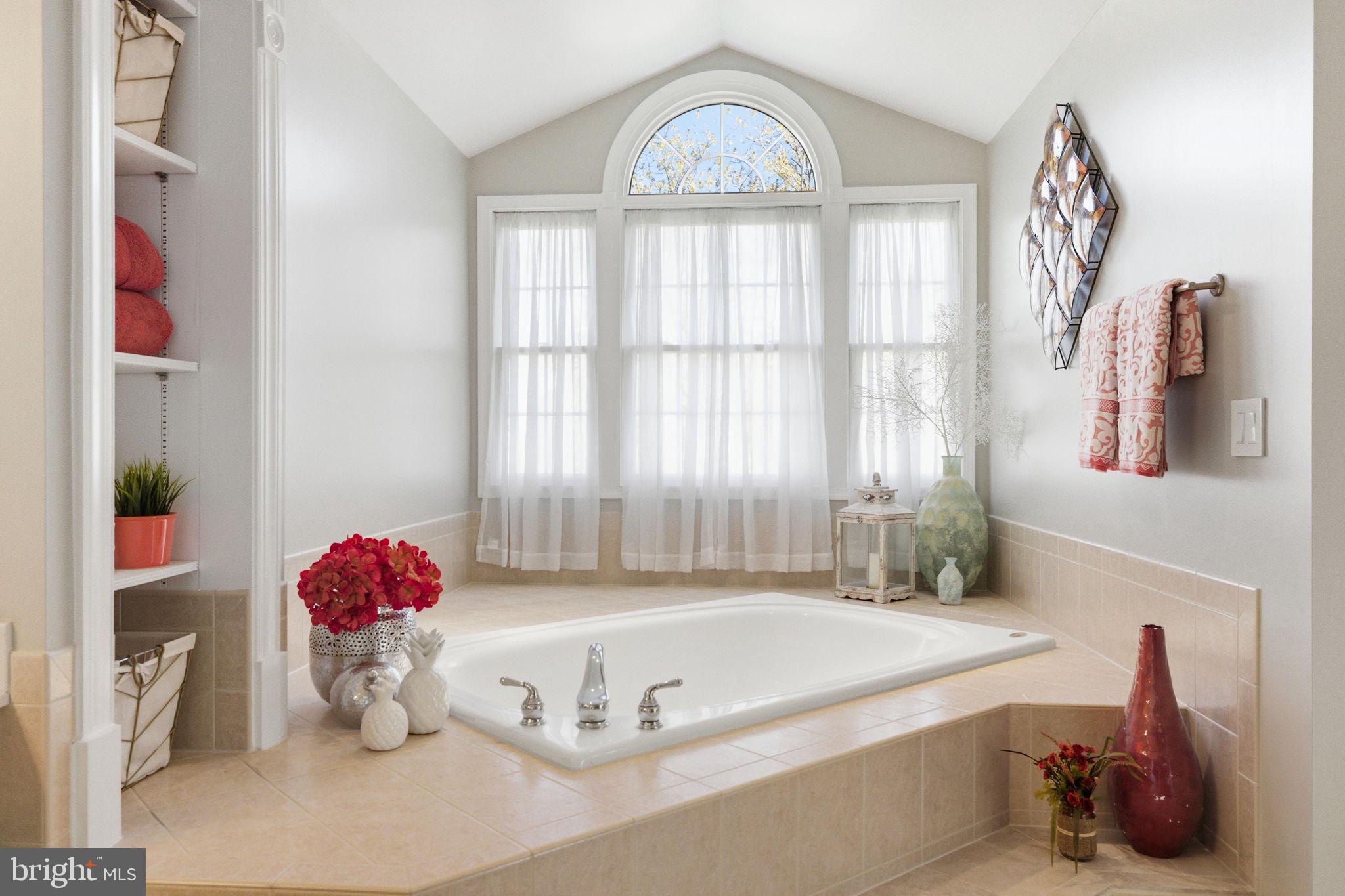 FOREST MANOR - Residential