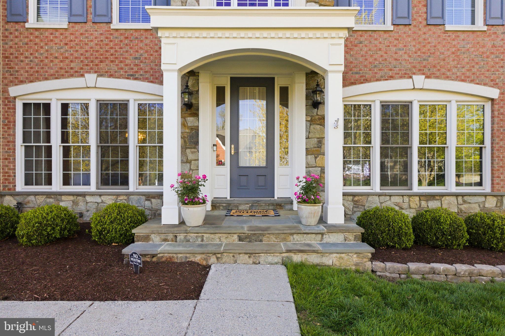 FOREST MANOR - Residential