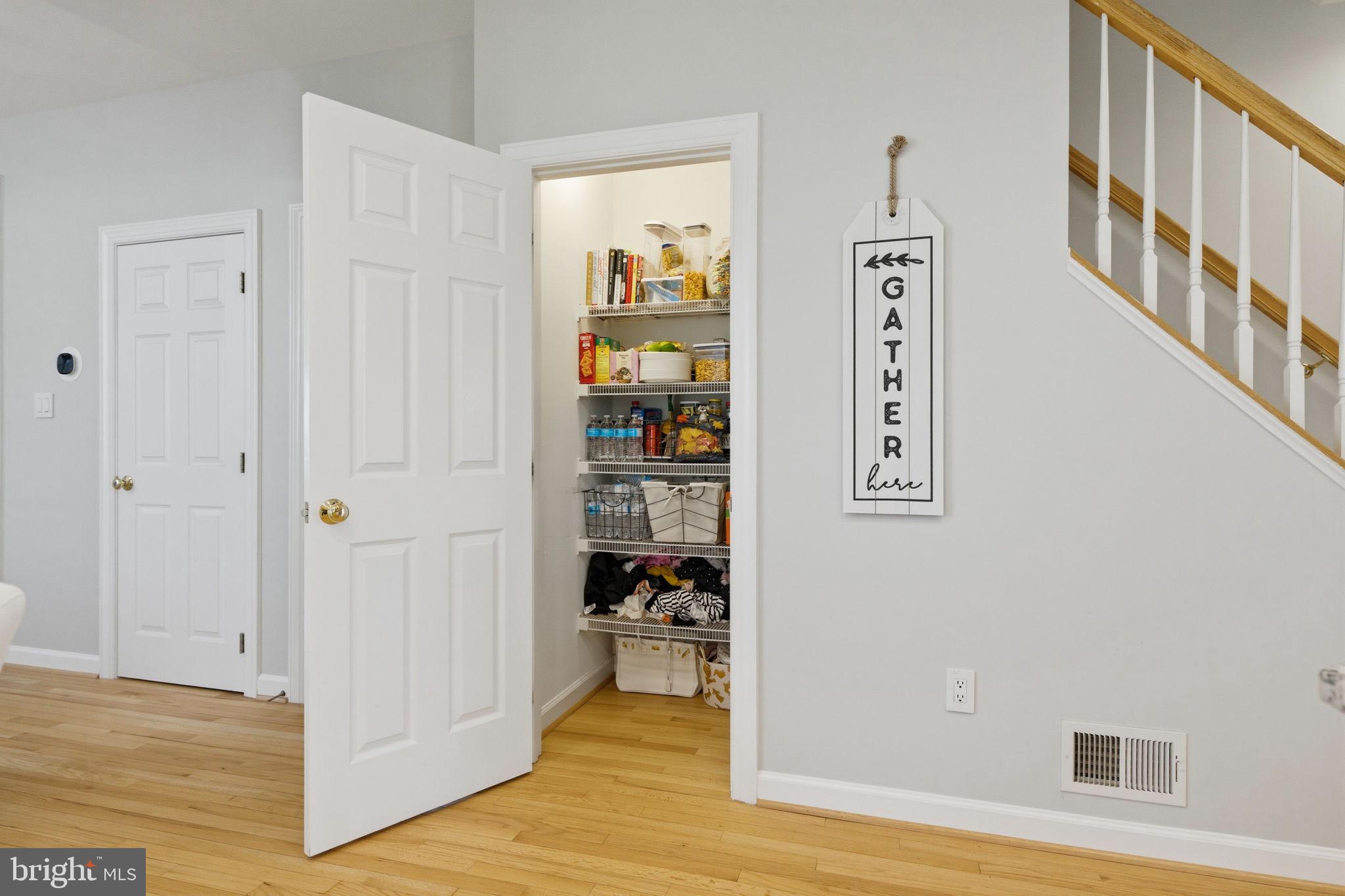 FOREST MANOR - Residential