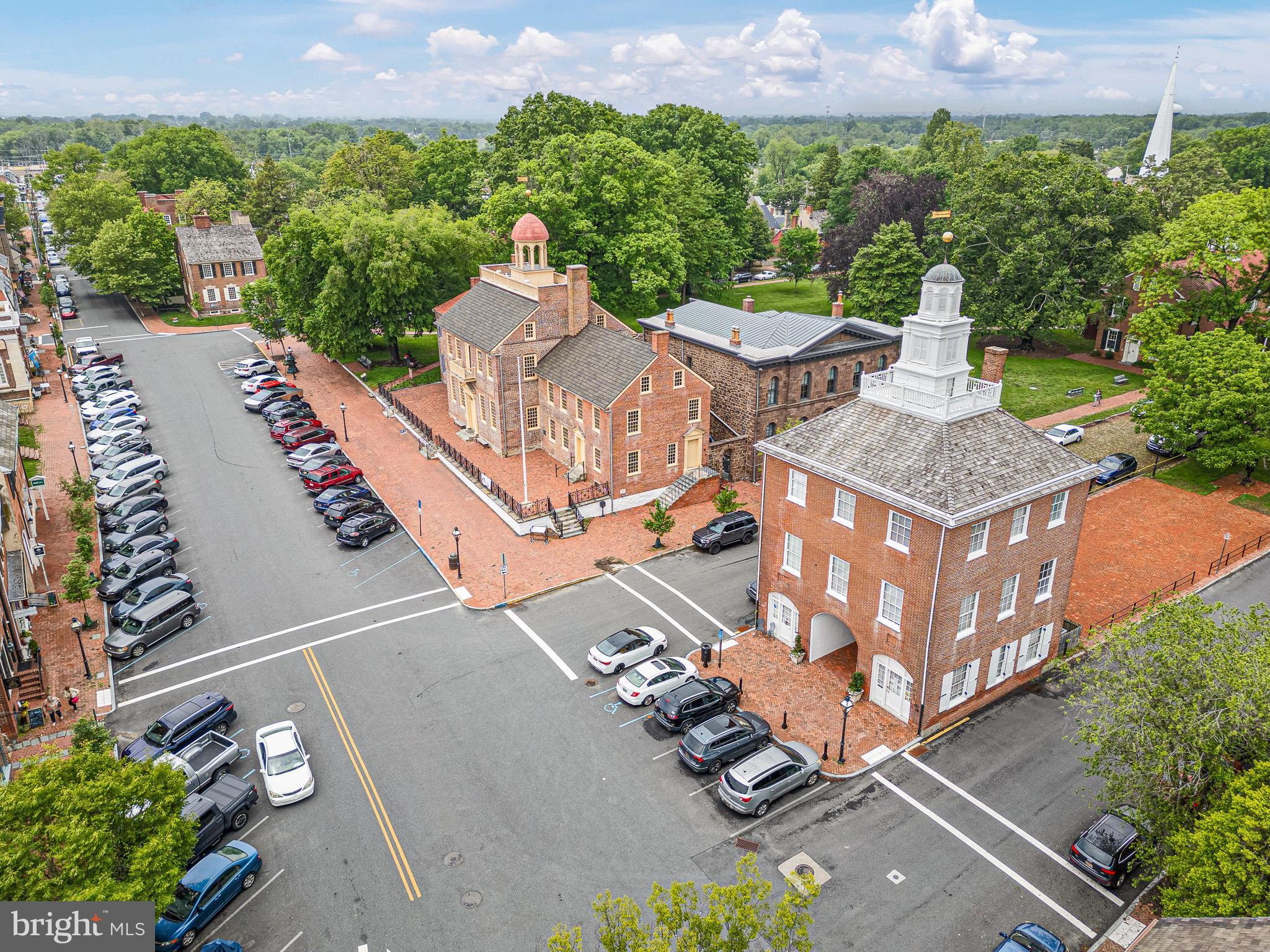 OLD NEW CASTLE - Residential