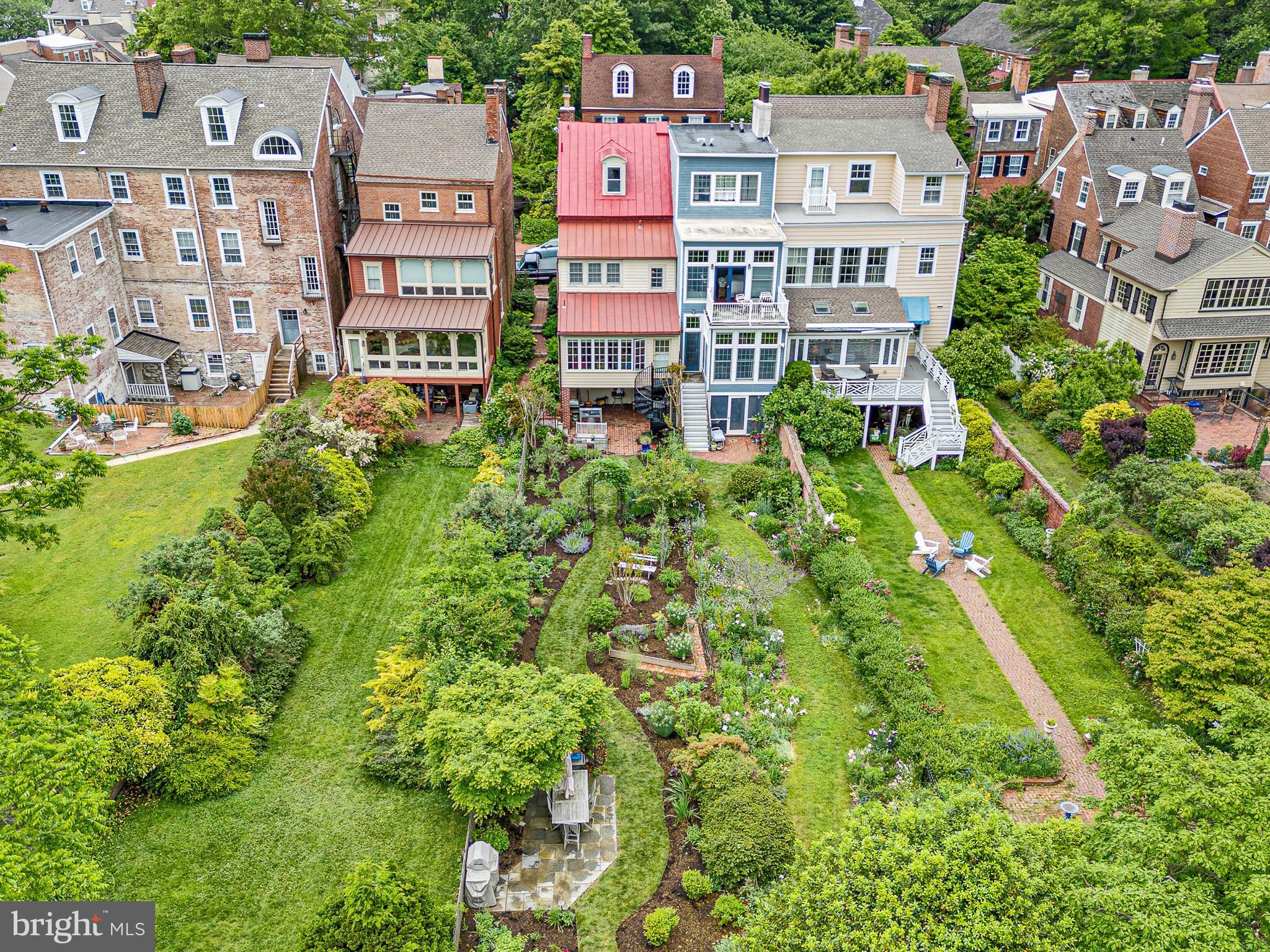 OLD NEW CASTLE - Residential