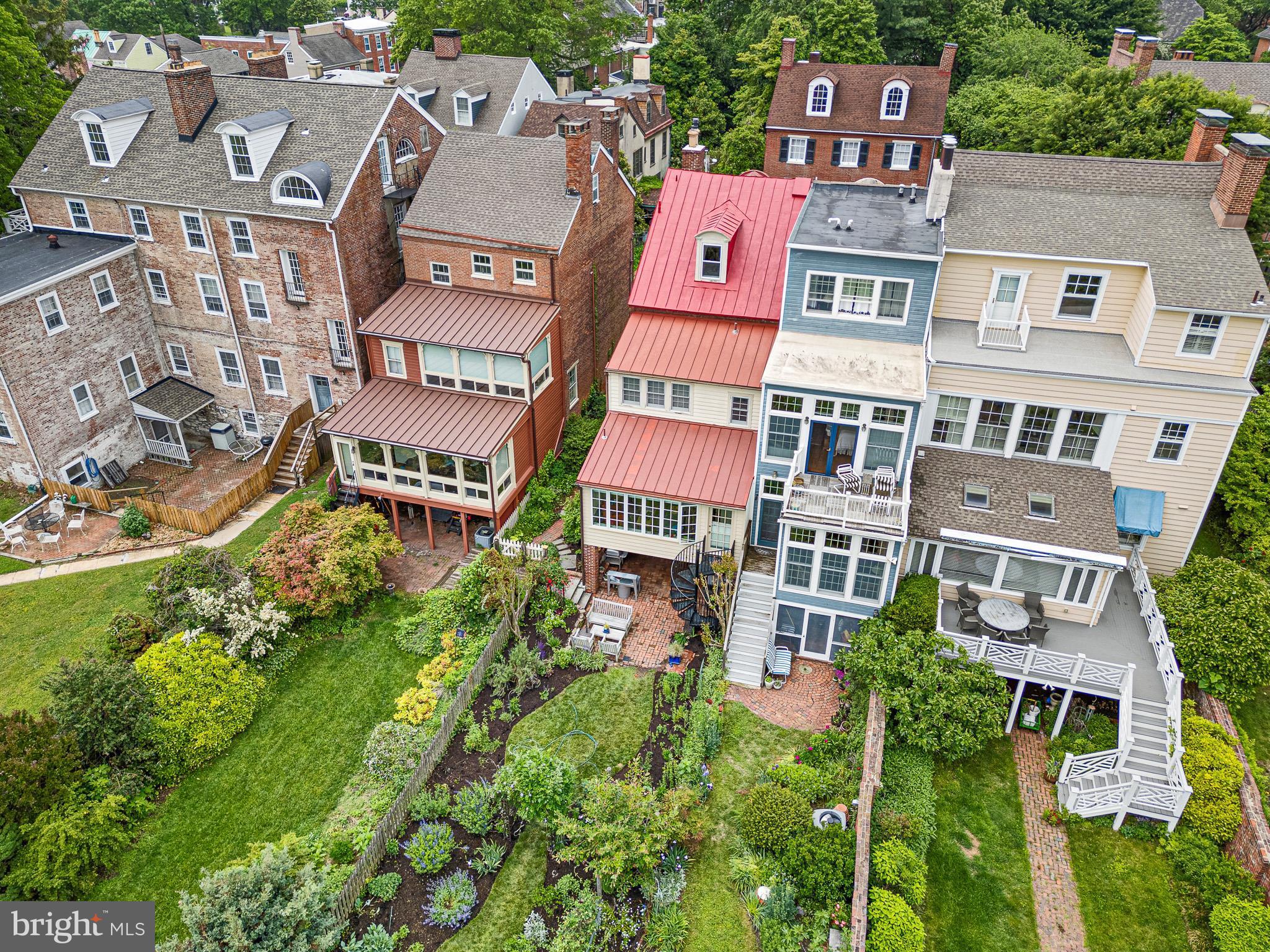 OLD NEW CASTLE - Residential