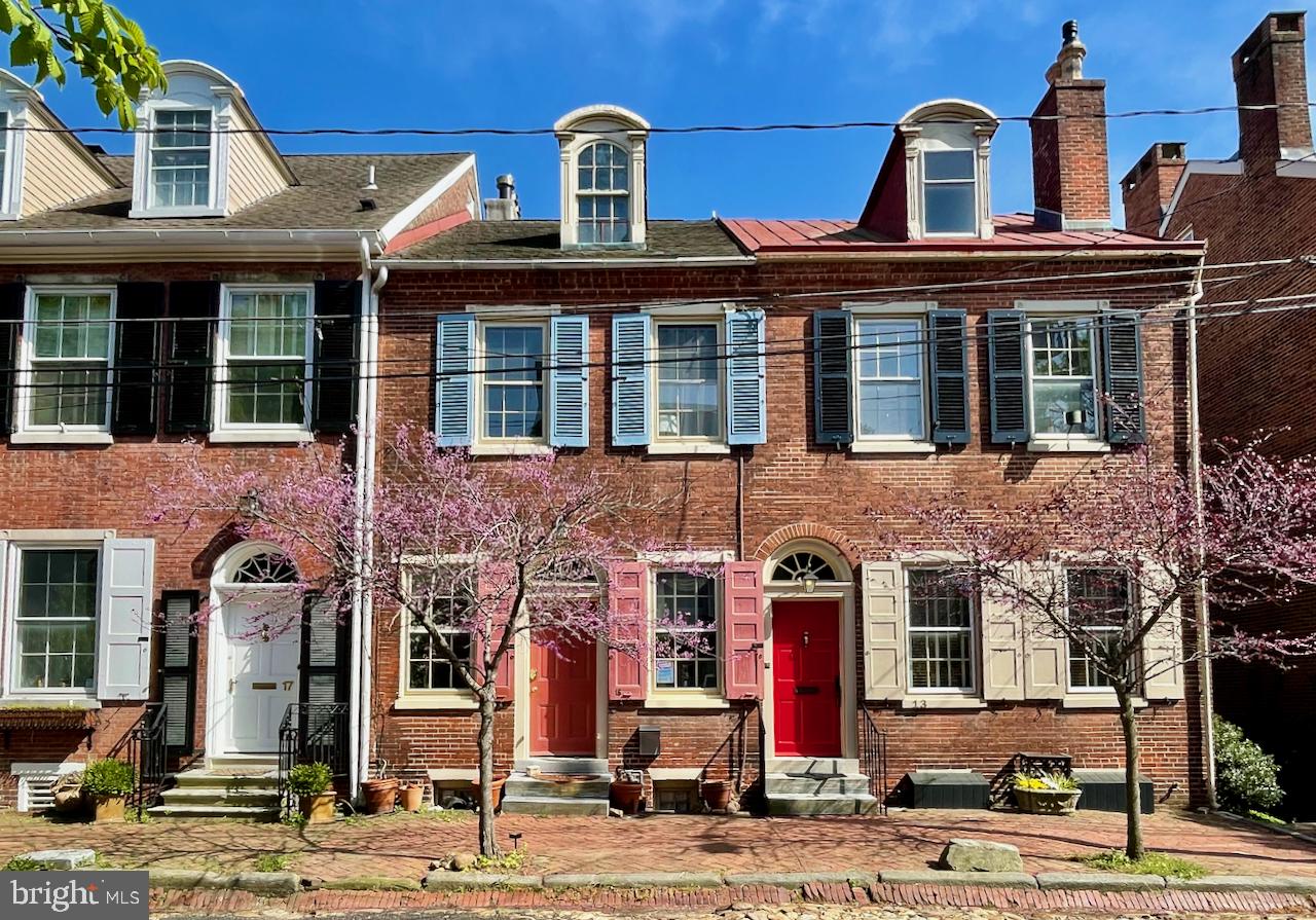 OLD NEW CASTLE - Residential