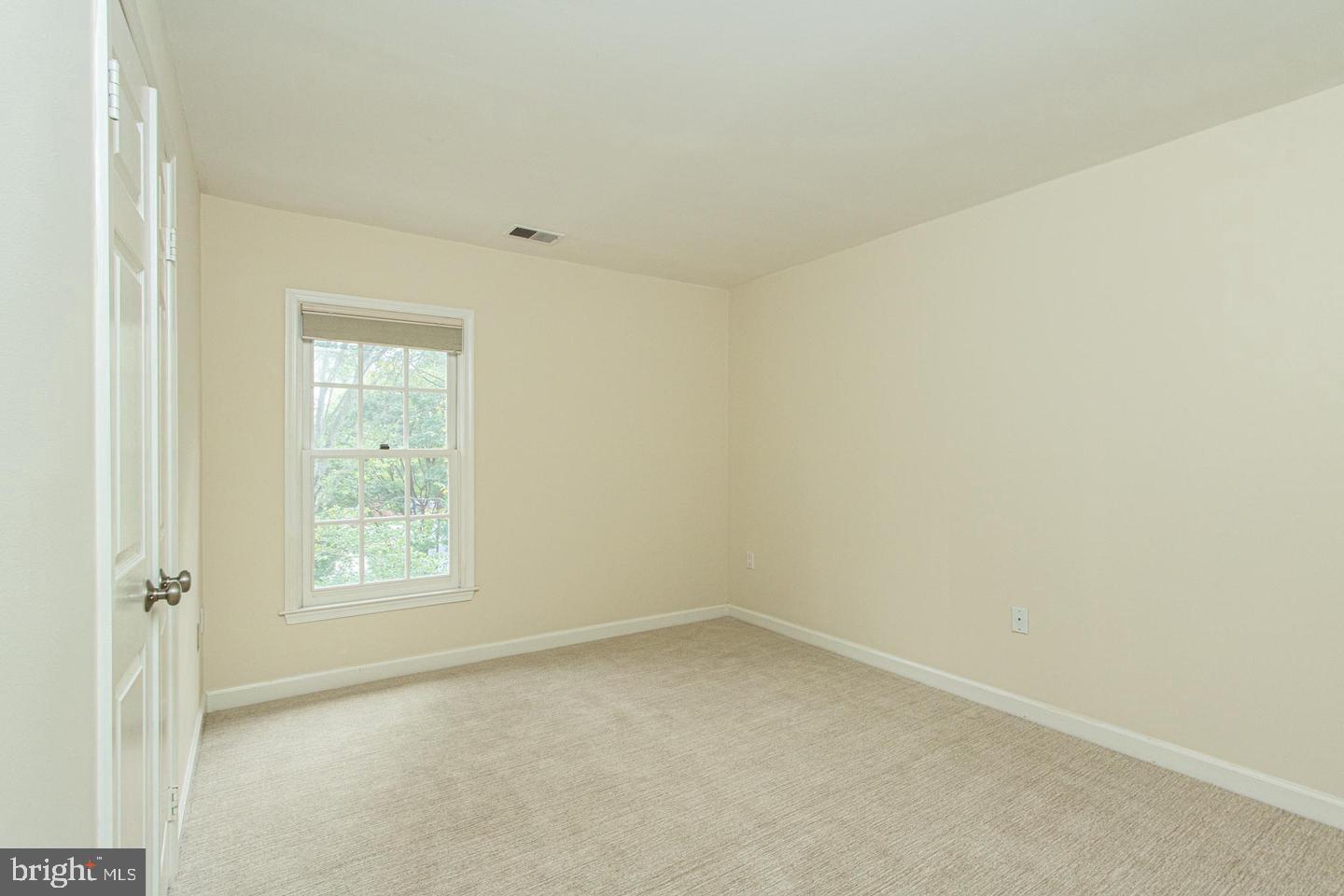 WHITLEY PARK CONDOMINIUM - Residential Lease