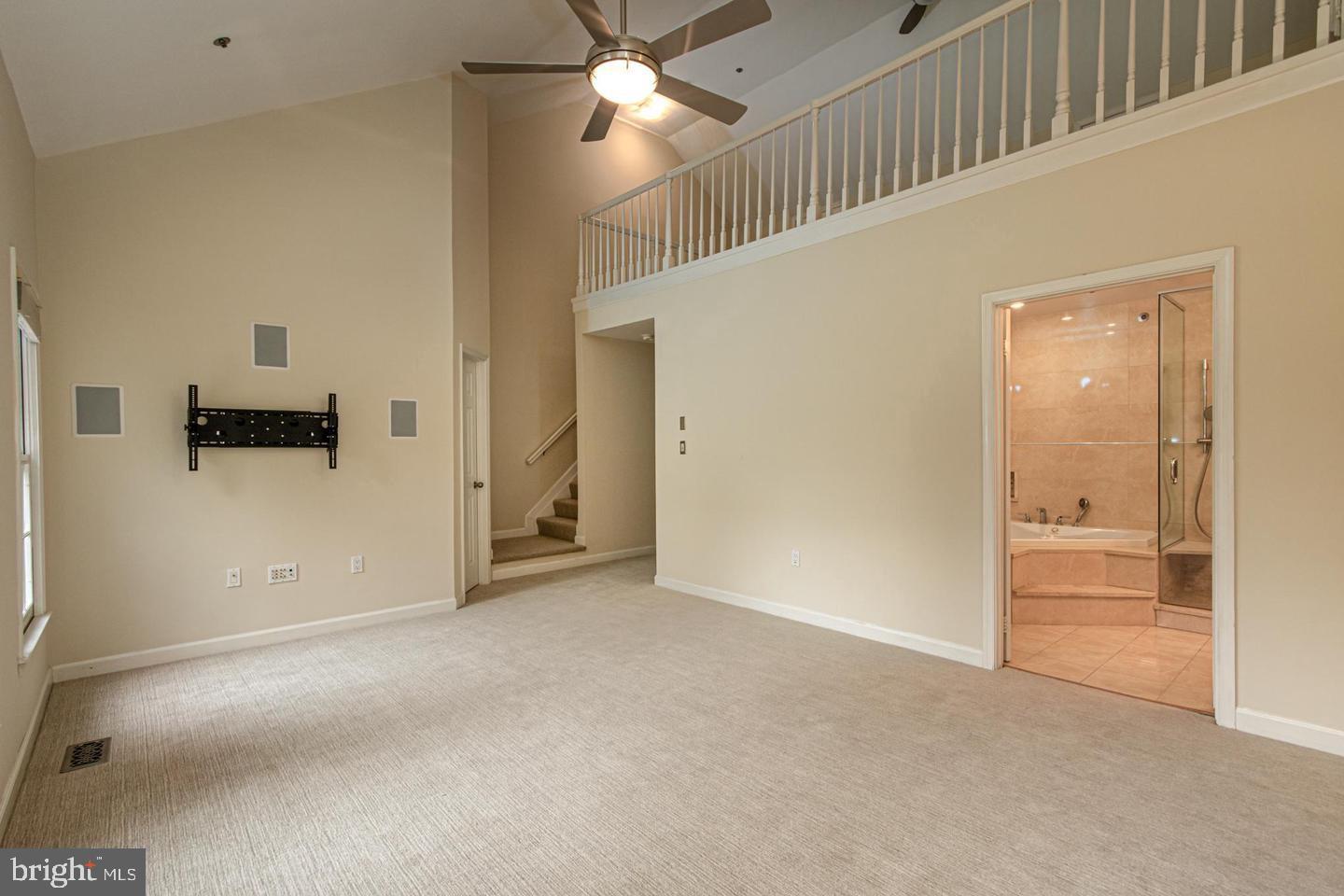 WHITLEY PARK CONDOMINIUM - Residential Lease