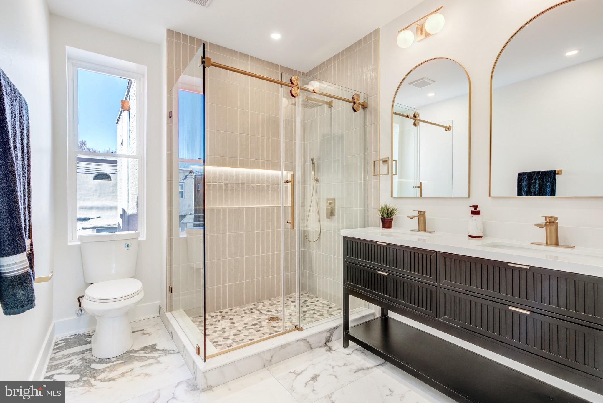 POINT BREEZE - Residential