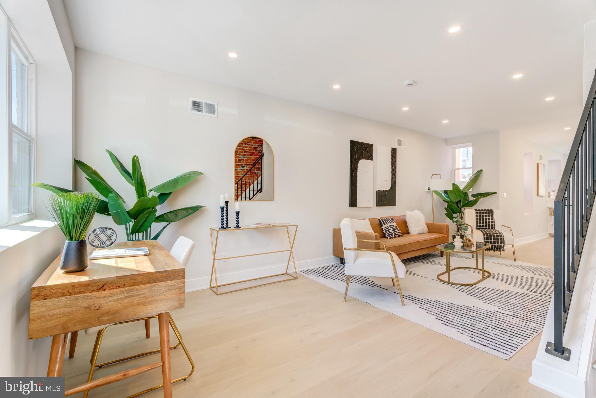 POINT BREEZE - Residential