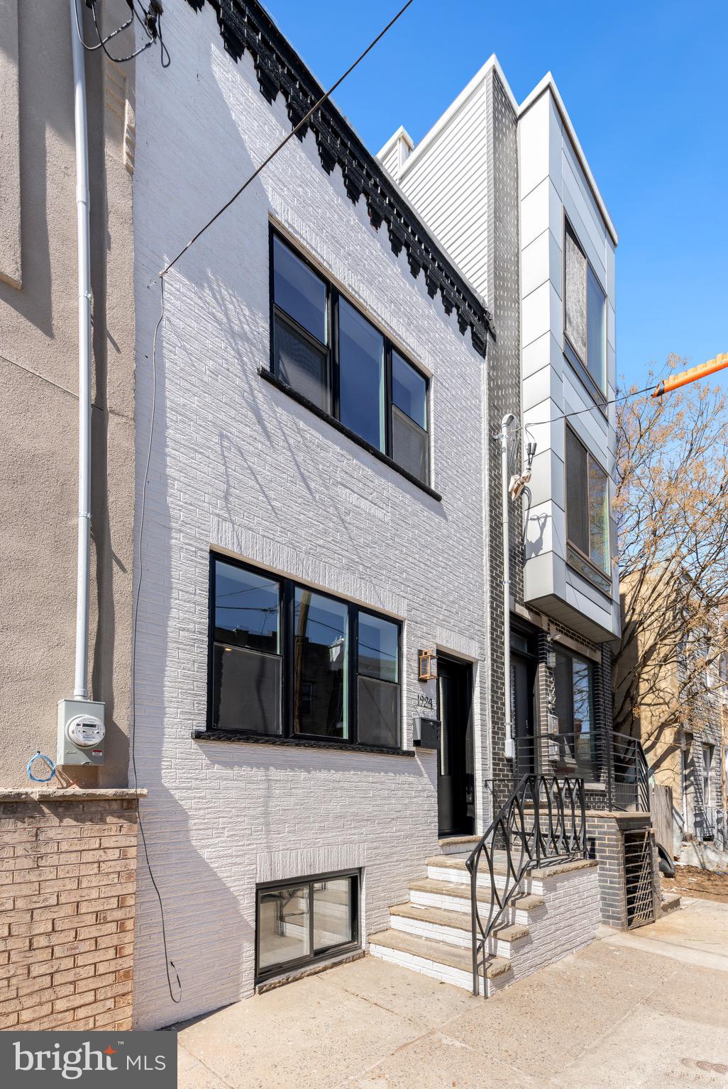 POINT BREEZE - Residential