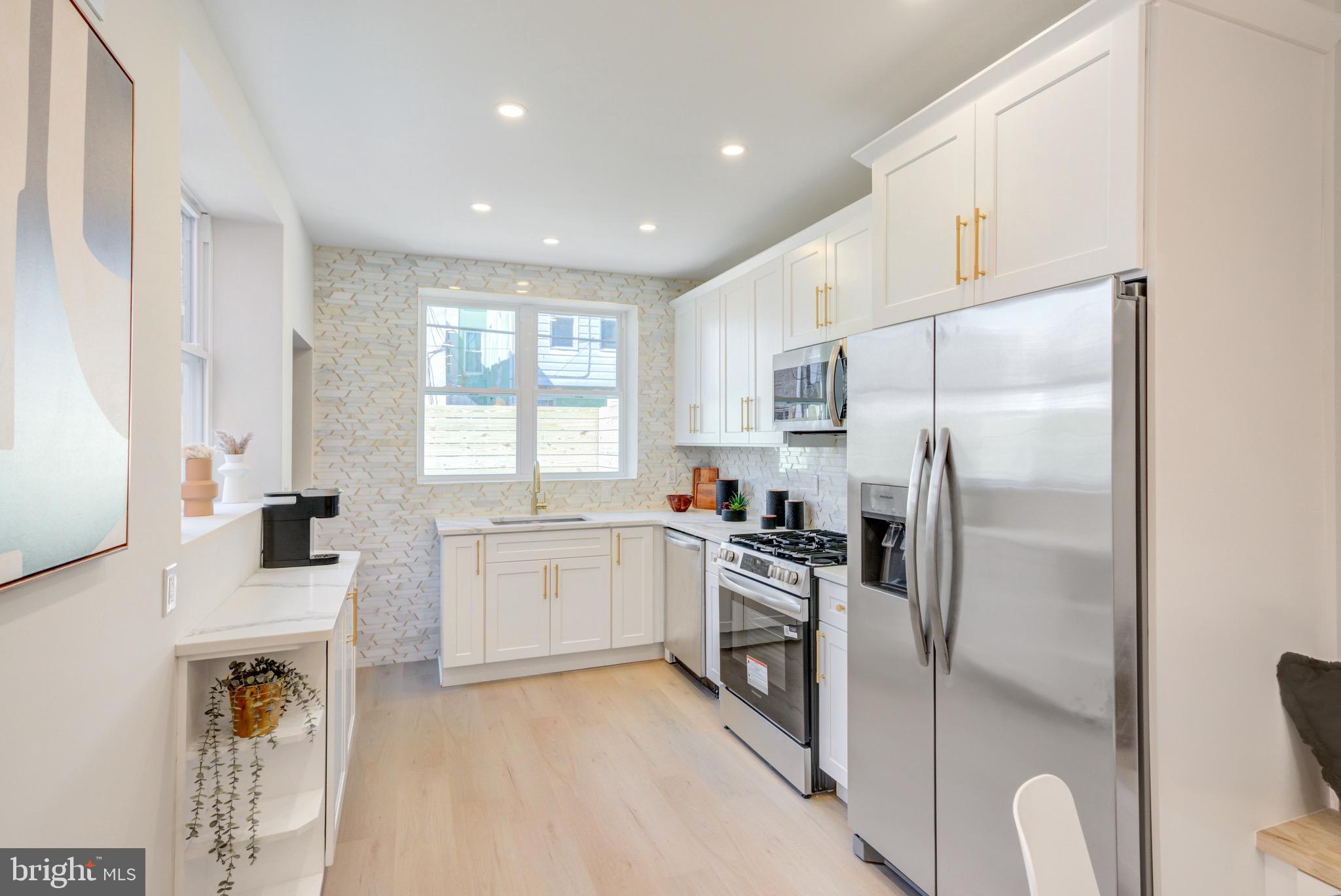 POINT BREEZE - Residential