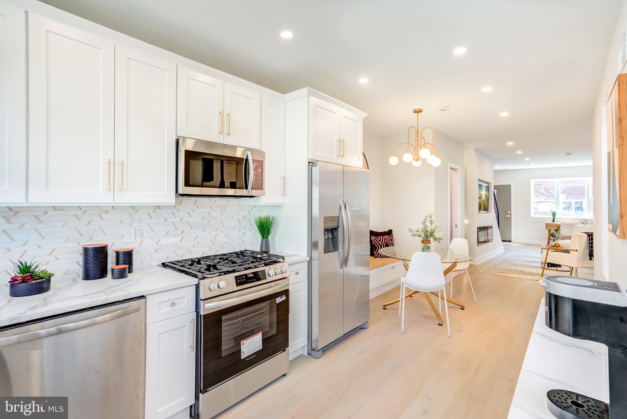 POINT BREEZE - Residential