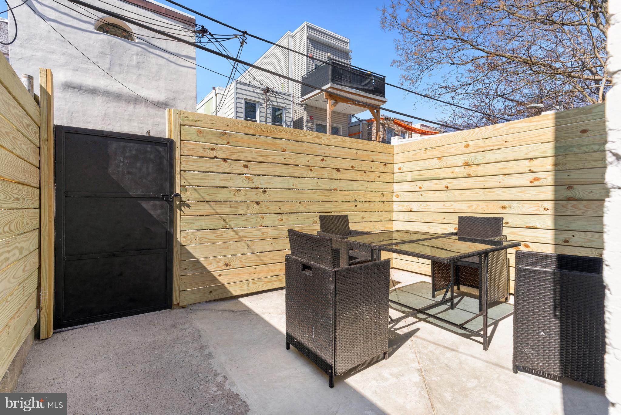 POINT BREEZE - Residential