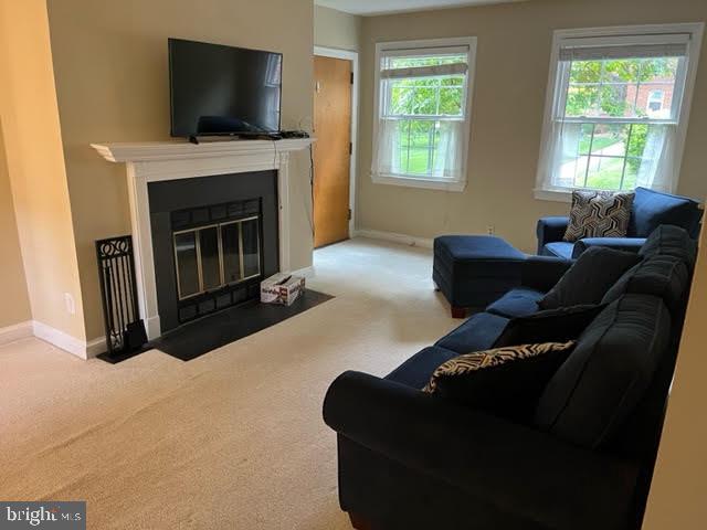 CAMBRIDGE COURTS - Residential Lease