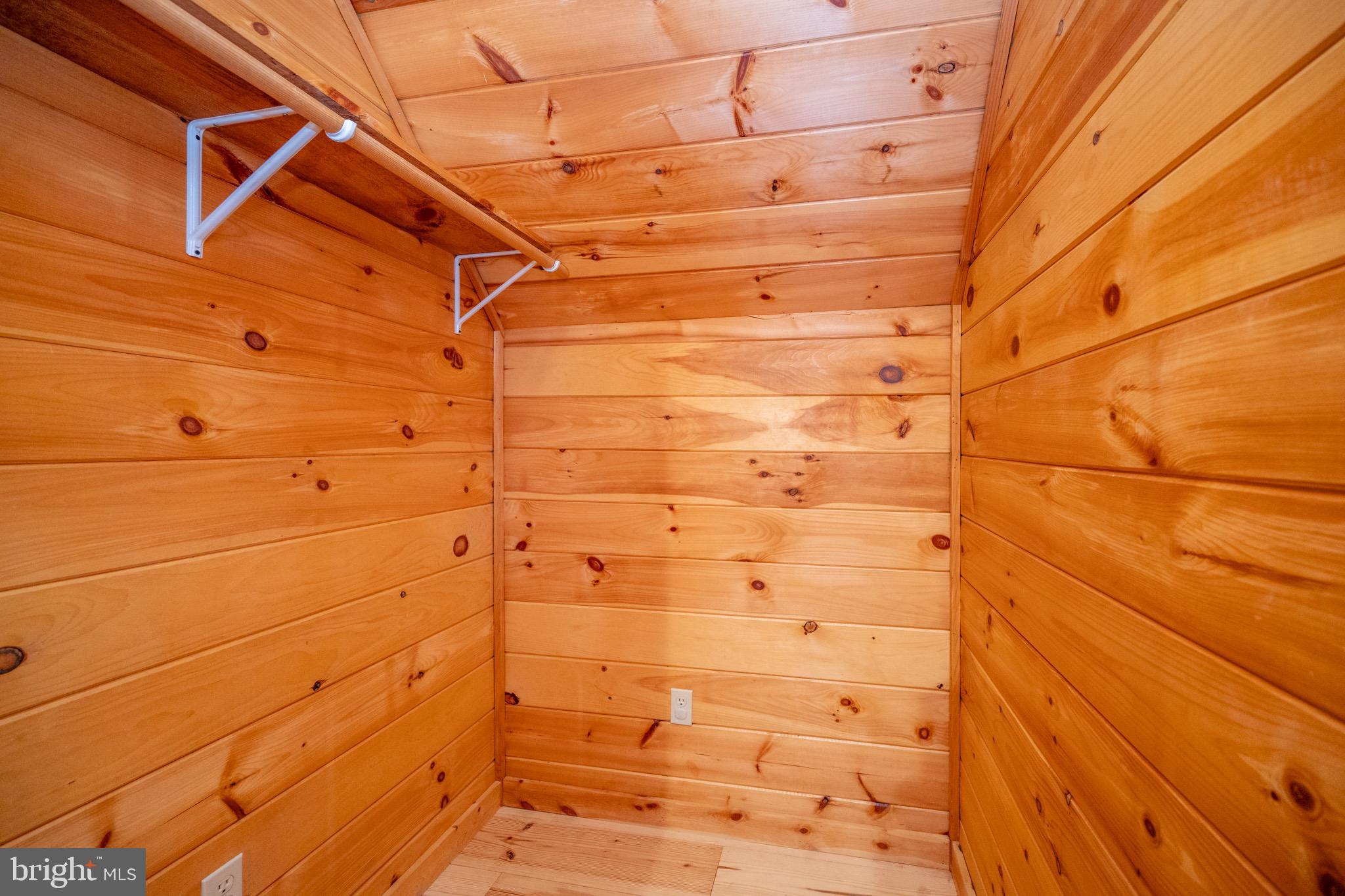 YELLOWSTONE VILLAGE - Residential