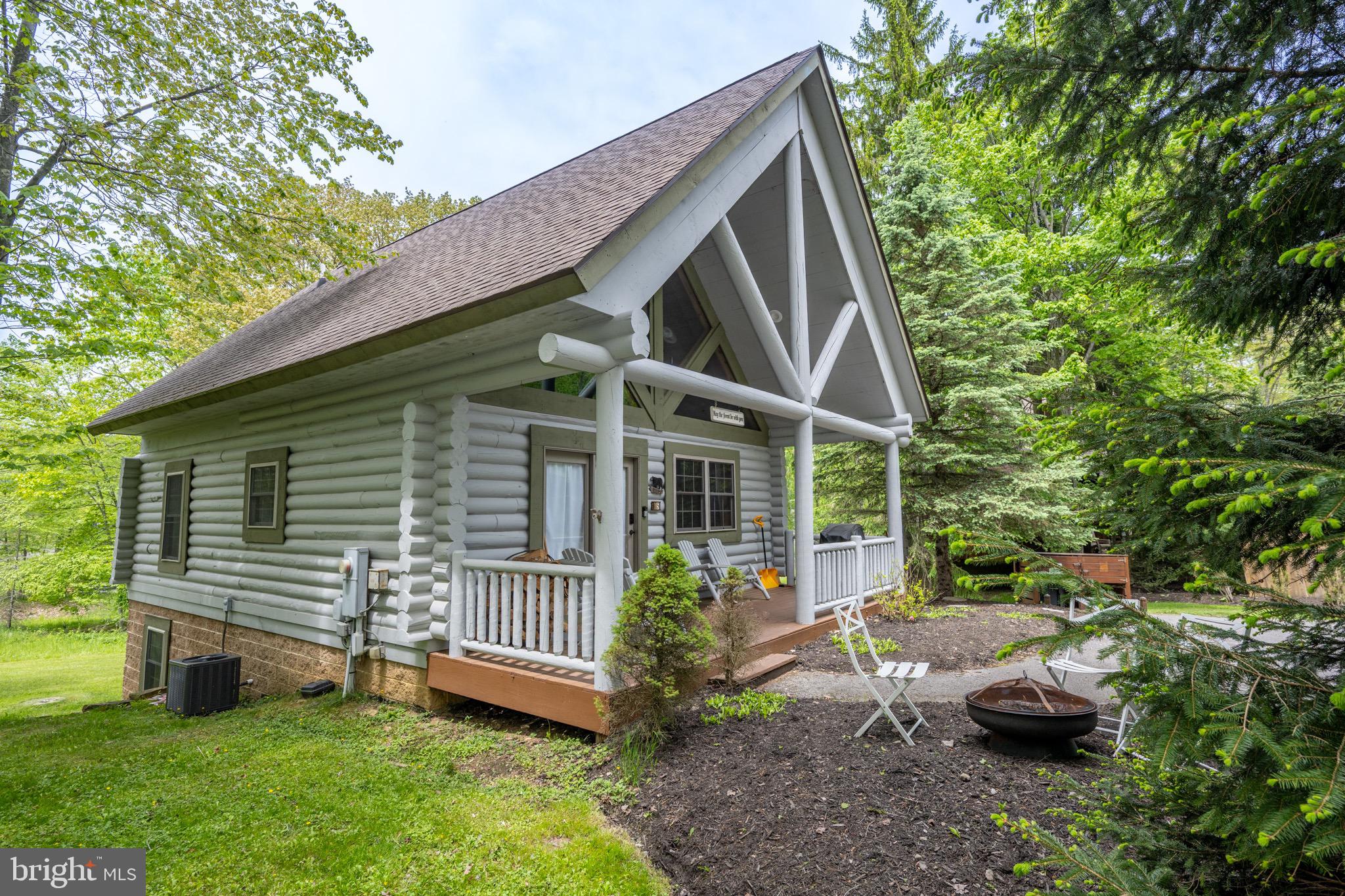 YELLOWSTONE VILLAGE - Residential