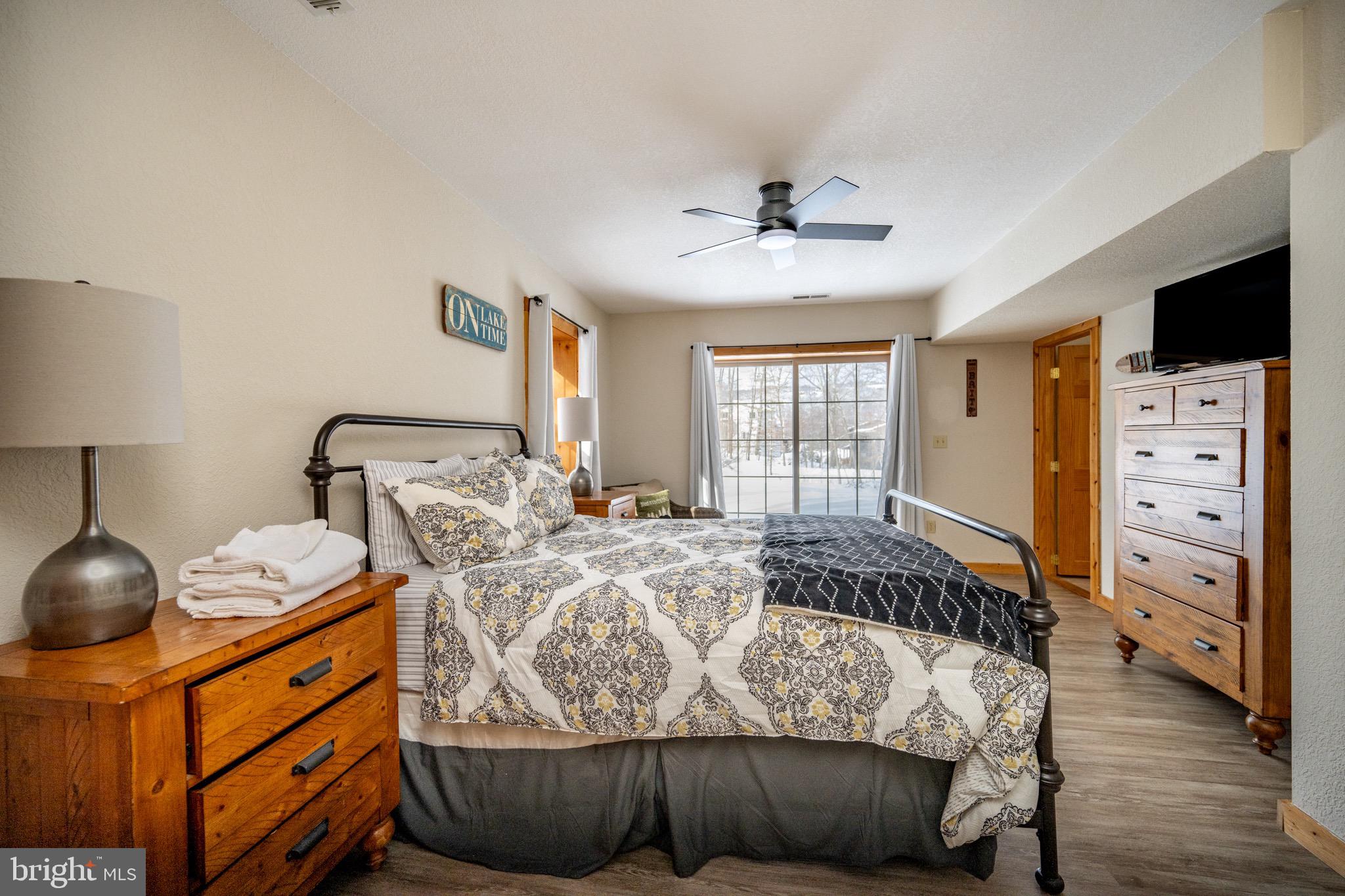 YELLOWSTONE VILLAGE - Residential