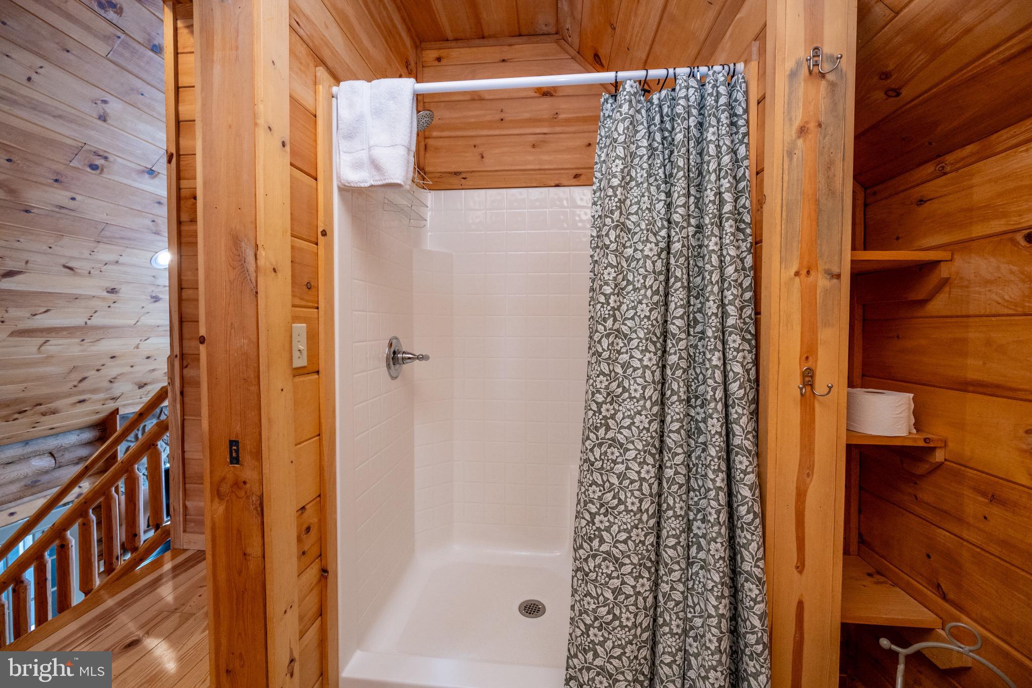 YELLOWSTONE VILLAGE - Residential