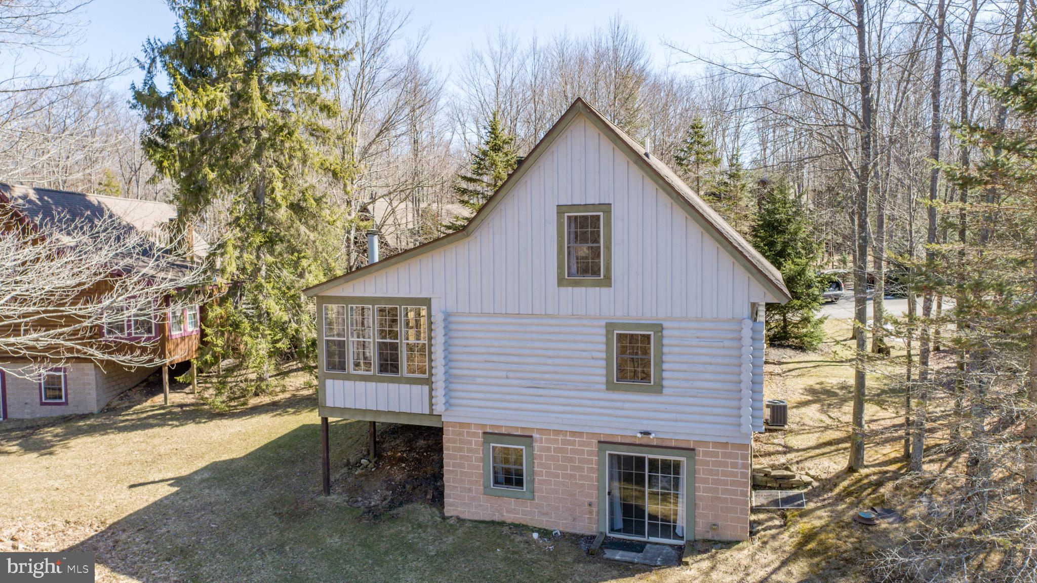 65 VILLAGE DRIVE 6