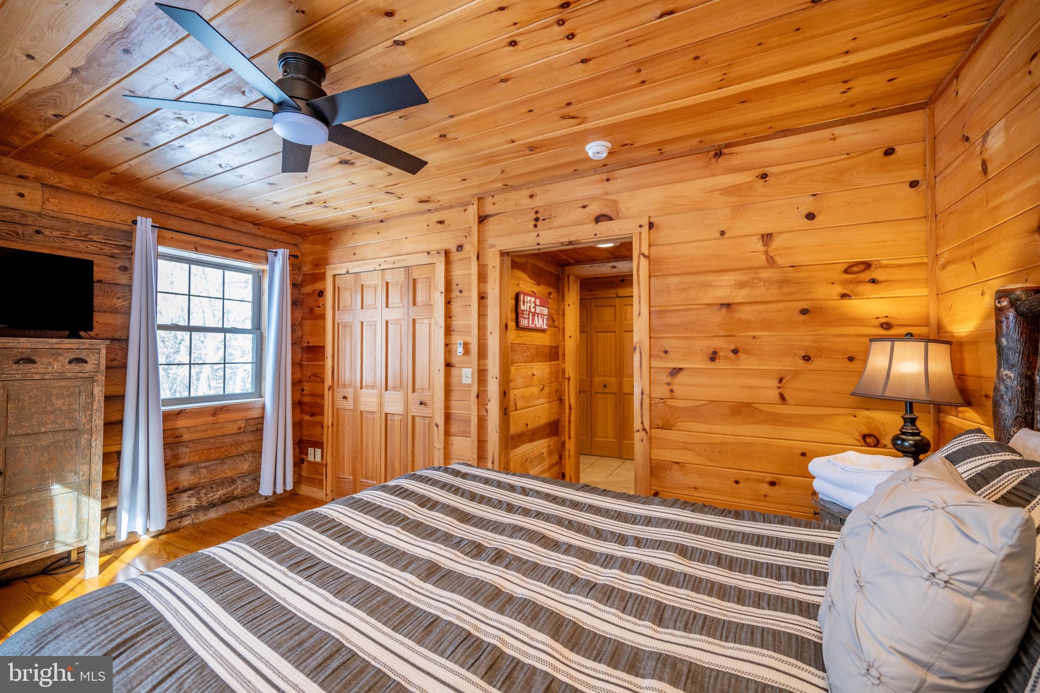 YELLOWSTONE VILLAGE - Residential