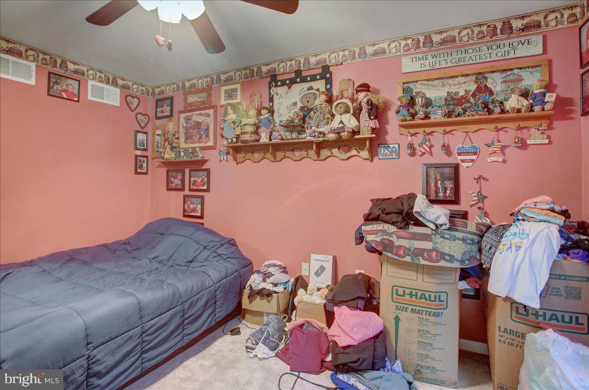 SOUTH MOUNTAIN ESTATES - Residential