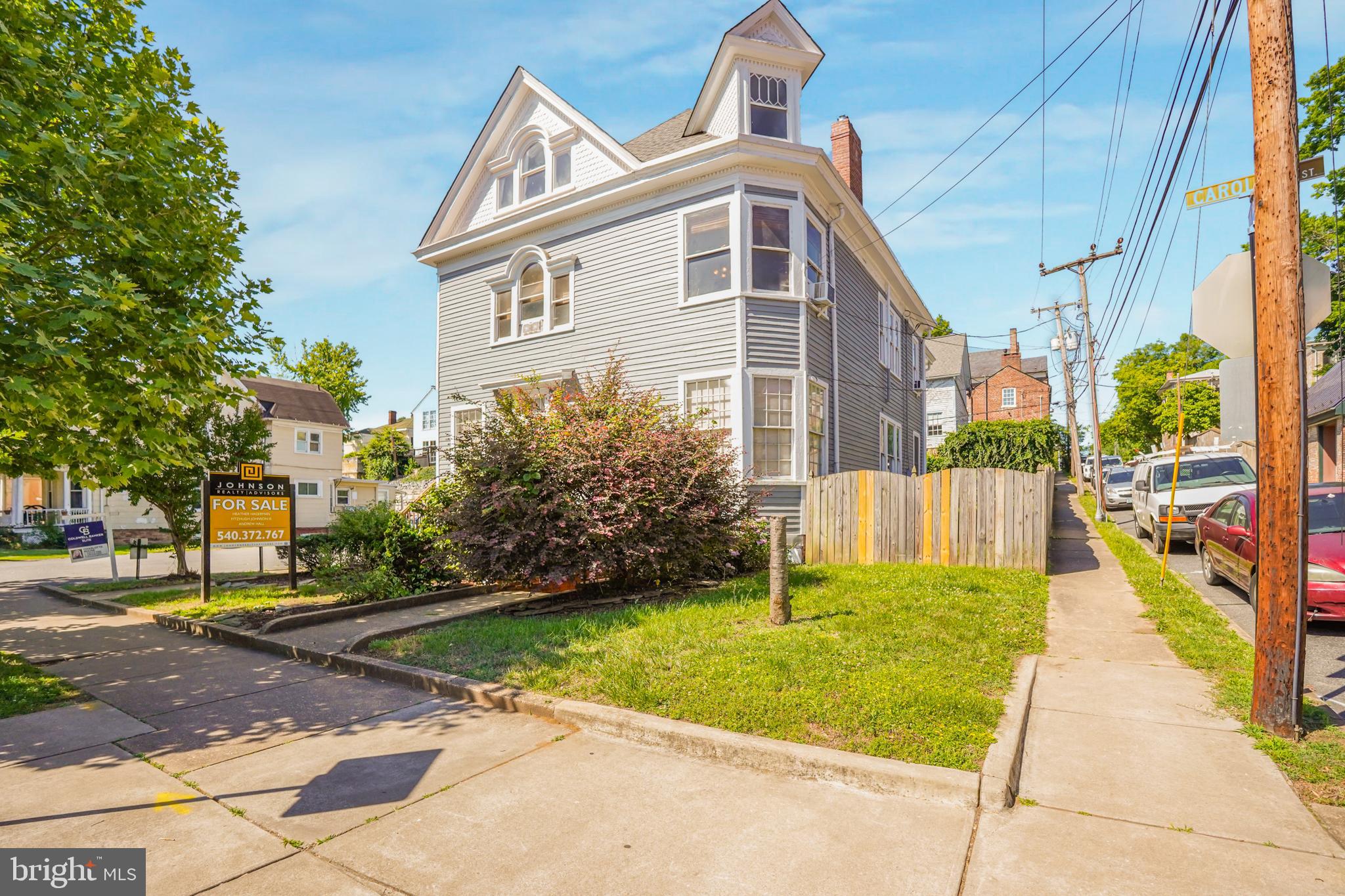 1122 CAROLINE STREET 1