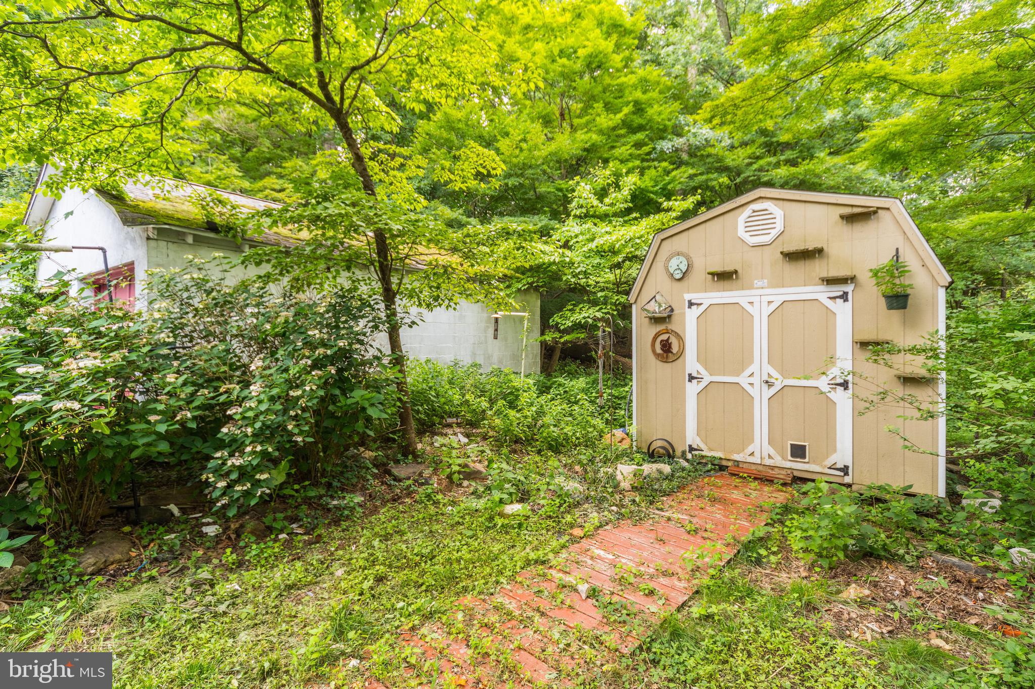 LANSDOWNE PARK - Residential