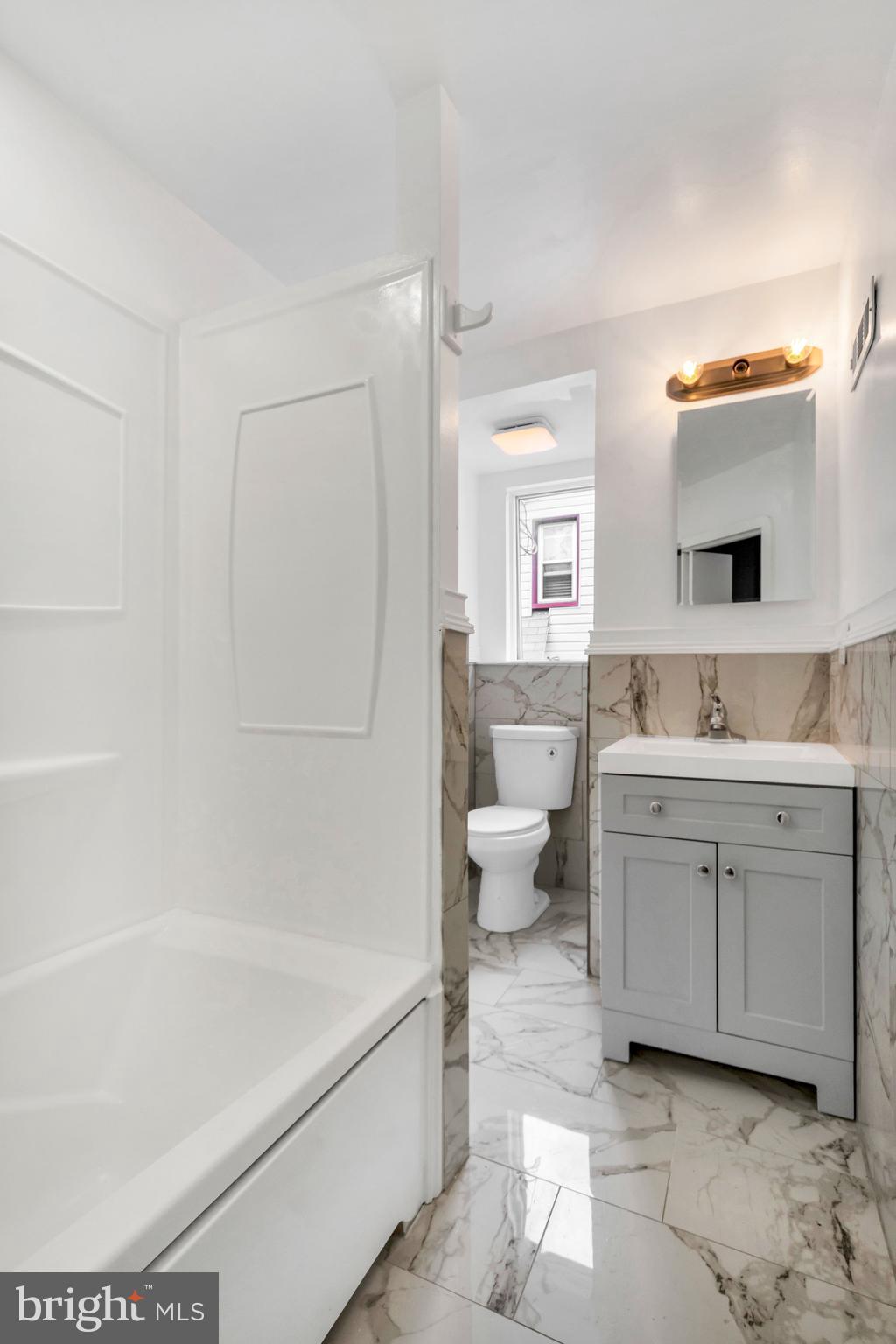 LANSDOWNE PARK - Residential