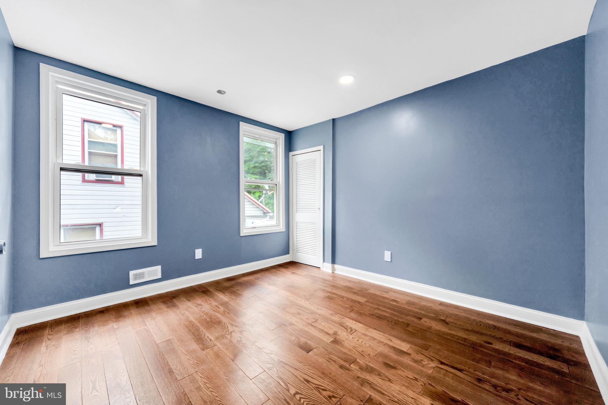 LANSDOWNE PARK - Residential