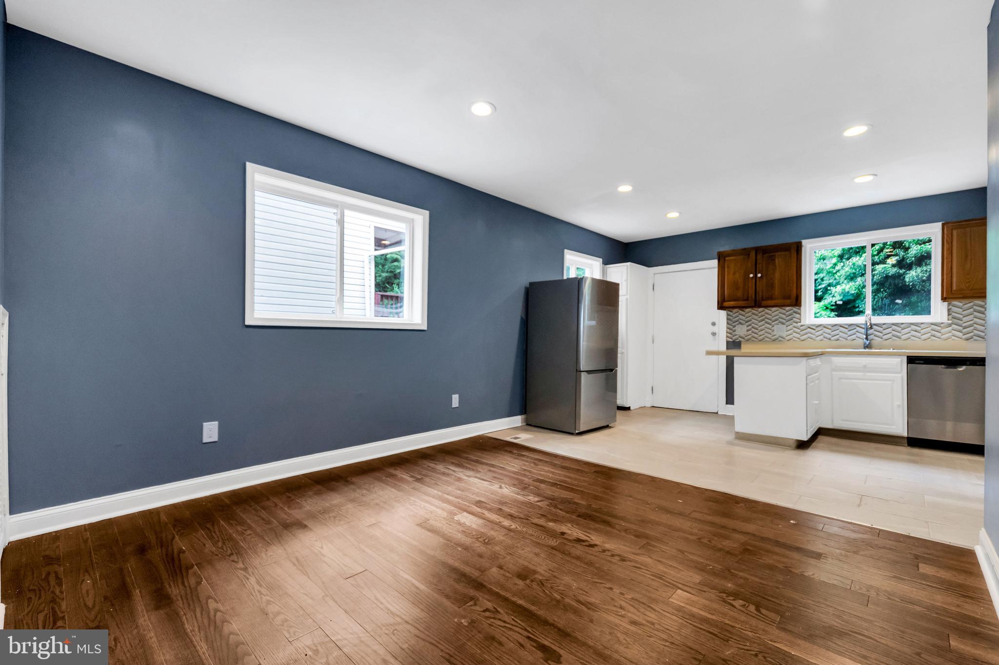 LANSDOWNE PARK - Residential